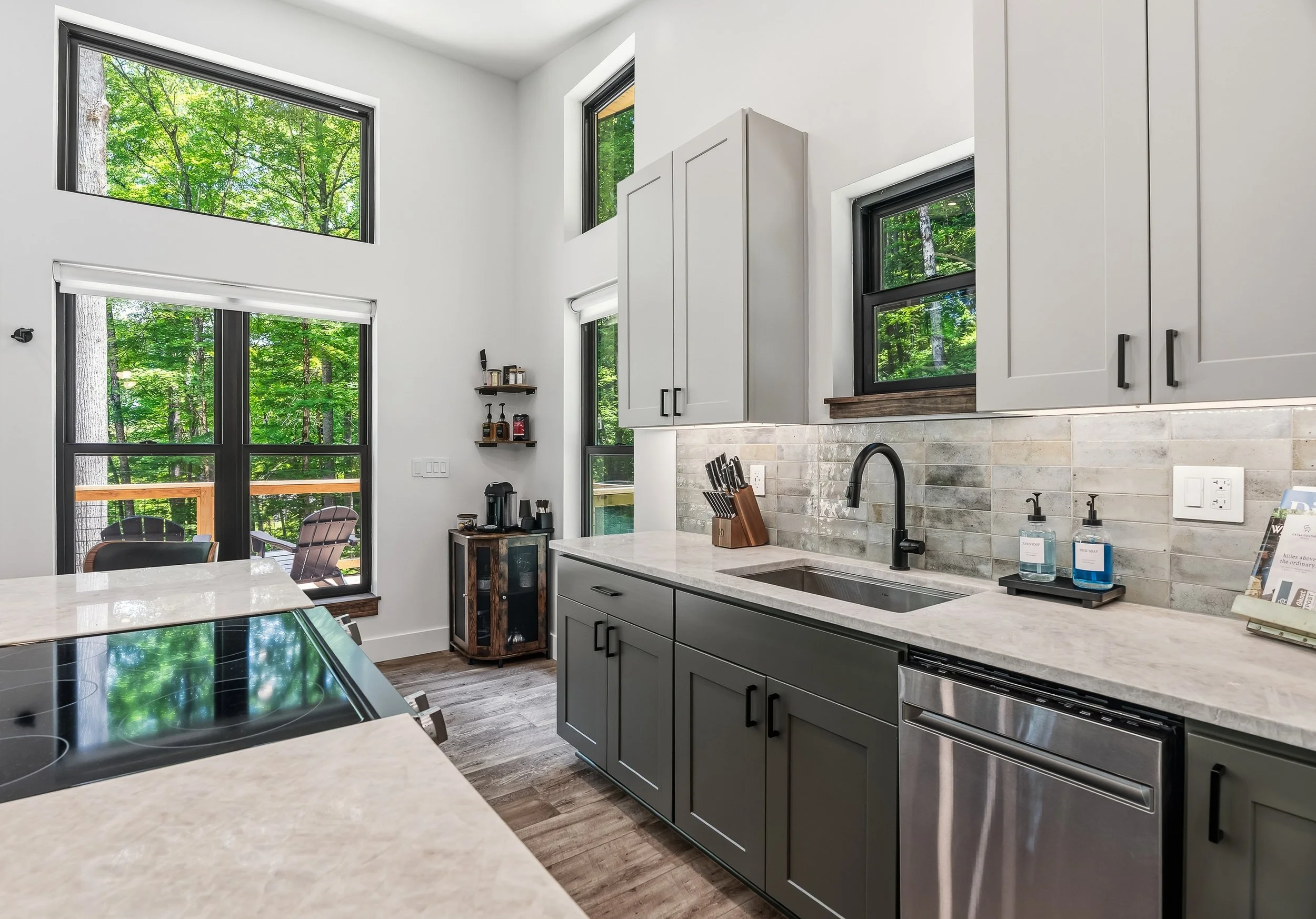 210 Birch Road-7.jpg