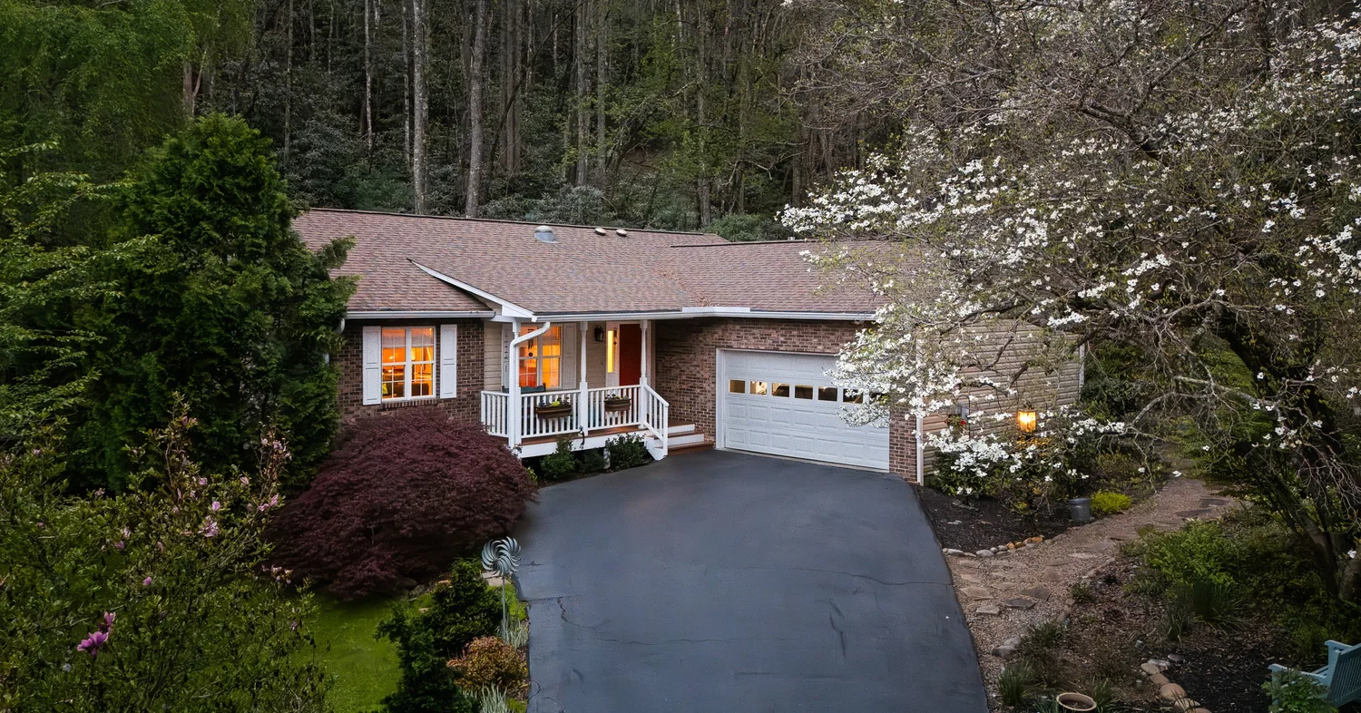 Exterior listing photography