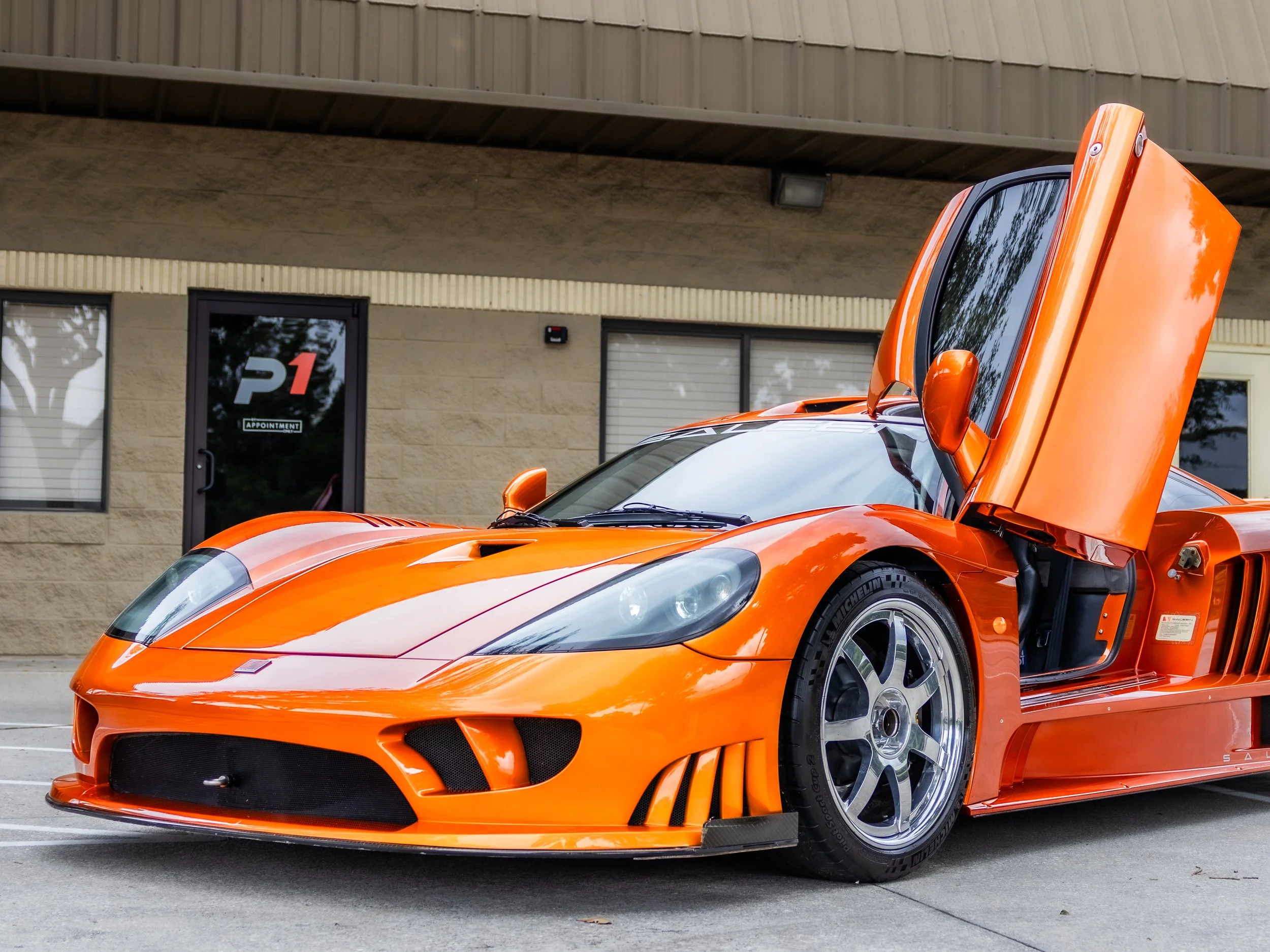 SALEEN S7-9007.jpg