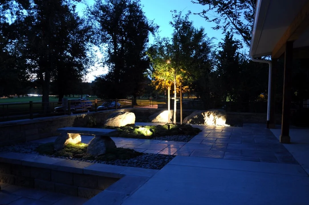 Unique Up Light 2.jpg
