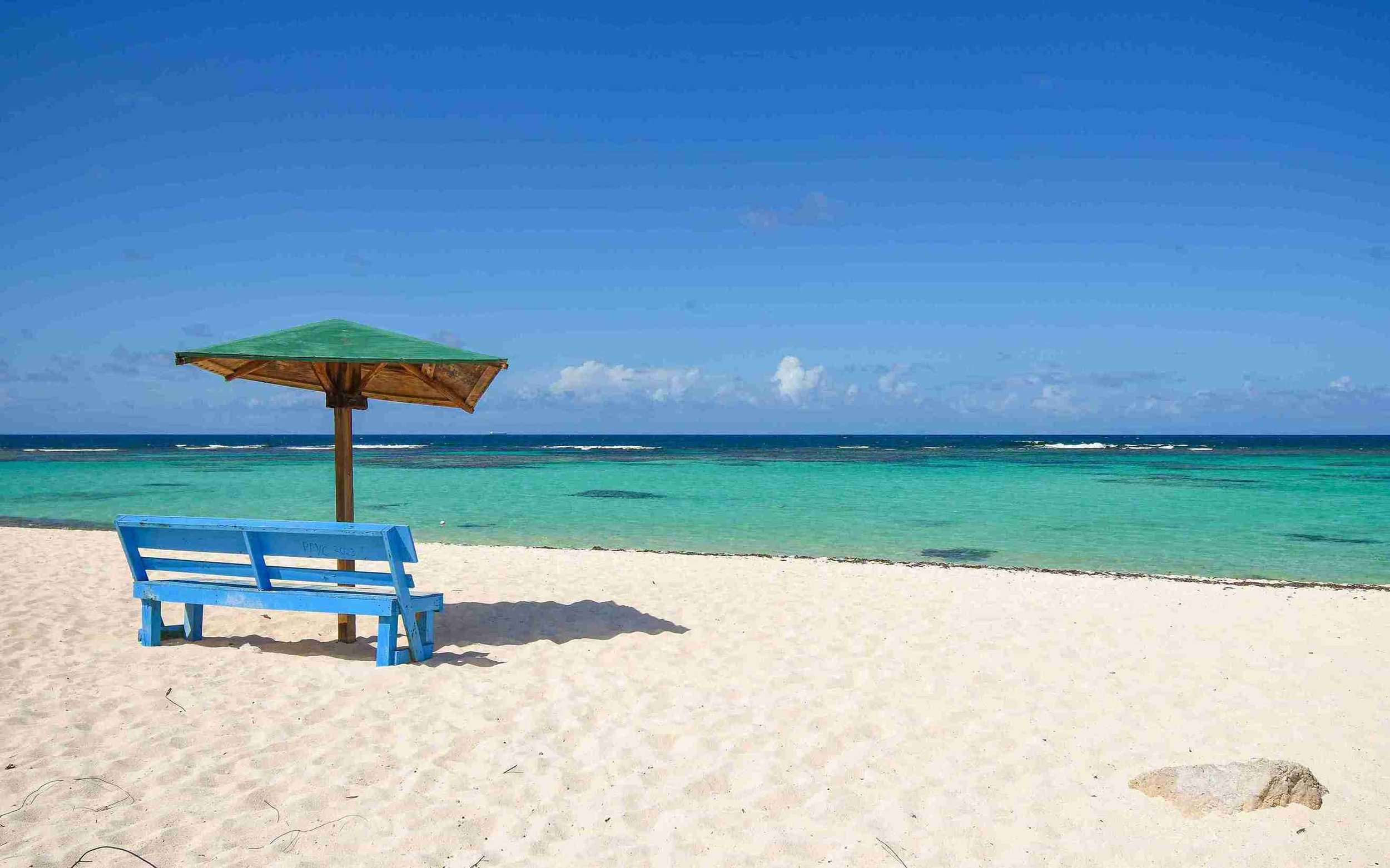 Top 5 Destinations on Your Virgin Islands Yacht Charter