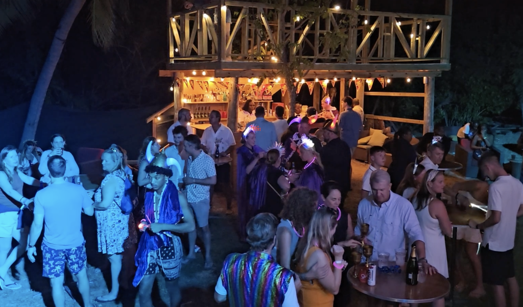 Foxy’s Old Year’s Night (New Year’s Eve) – Jost Van Dyke