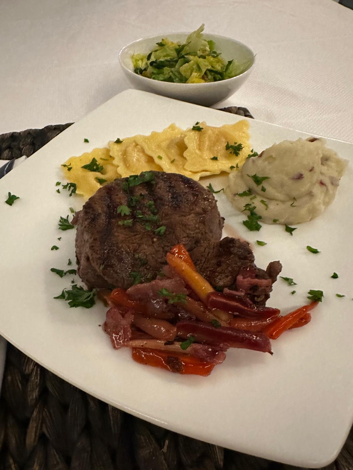 Dinner-4.jpeg