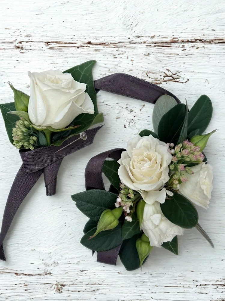 School-ball- buttonhole-corsage-havelock-north-florist-hawkes-bay.jpg