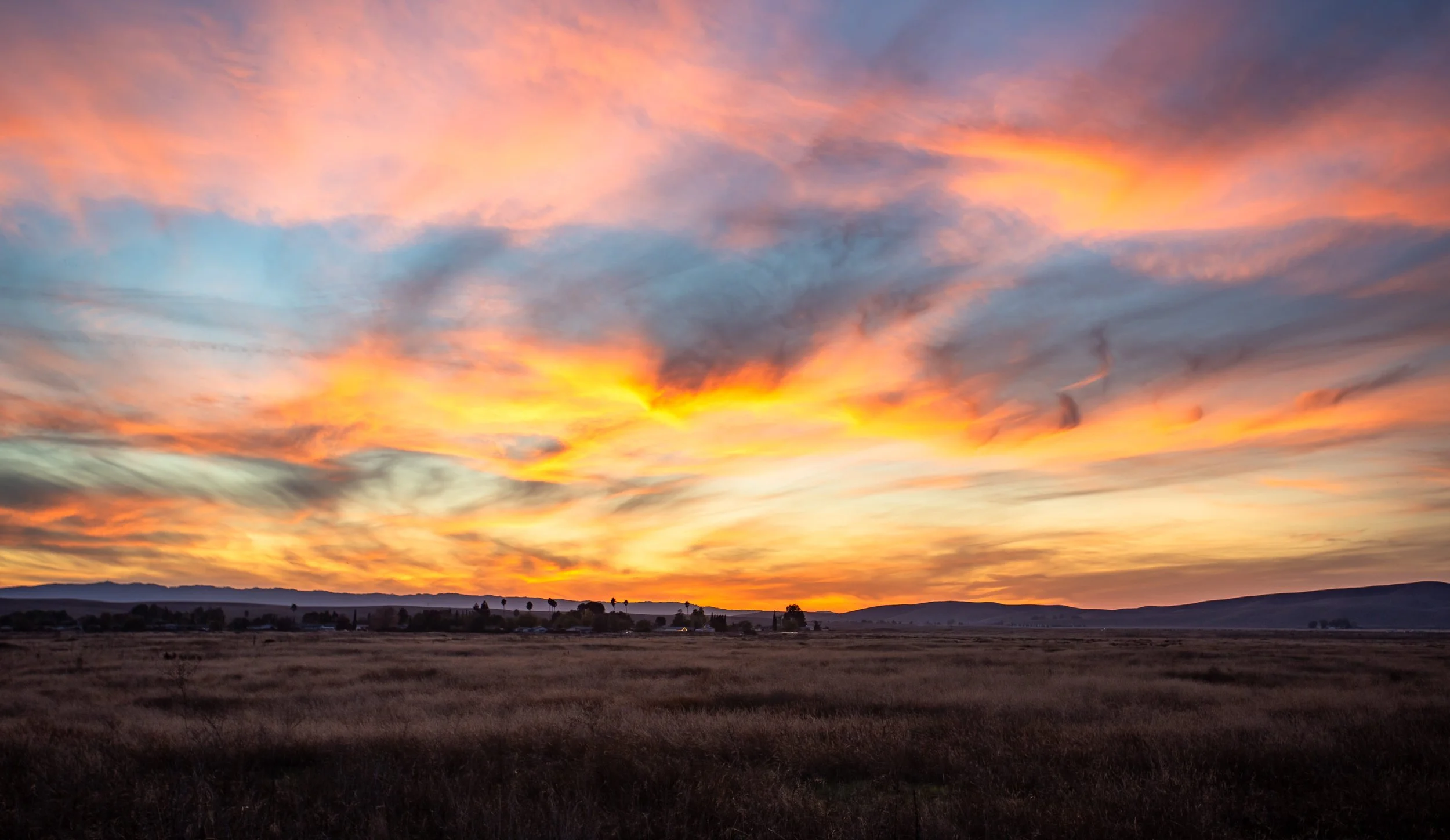Sunset in Livermore by Robert Nardy

 Sunset countryside in Livermore. Sunsets are one of my most favorite types of photo to be taken. 
