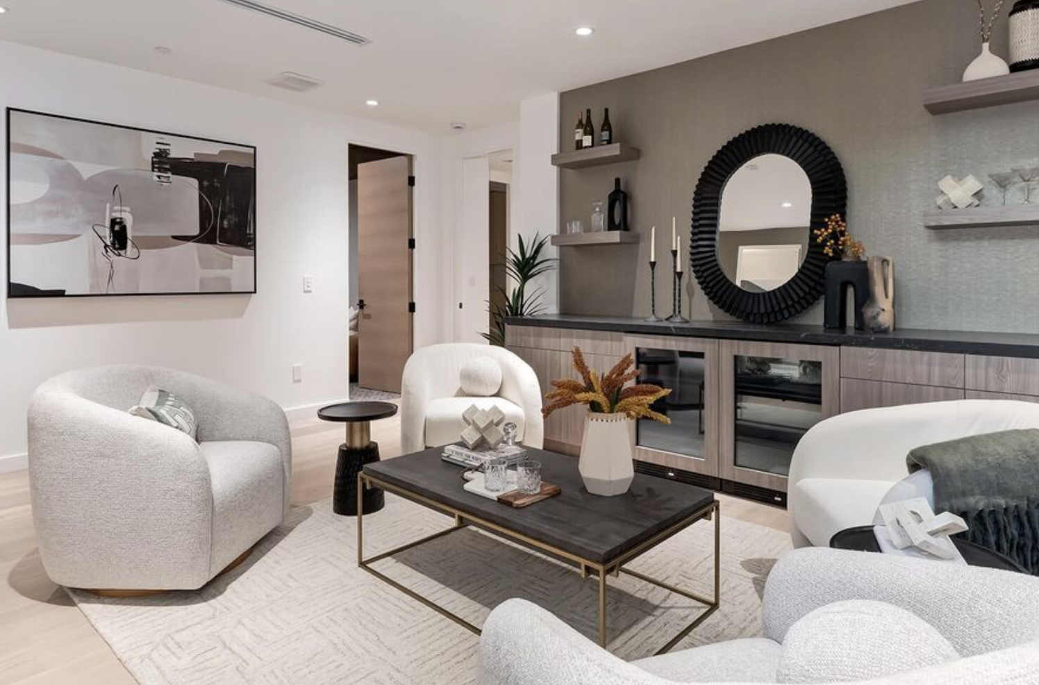 The Power of Balance: Creating Luxury Interiors That Feel Complete, Not Crowded