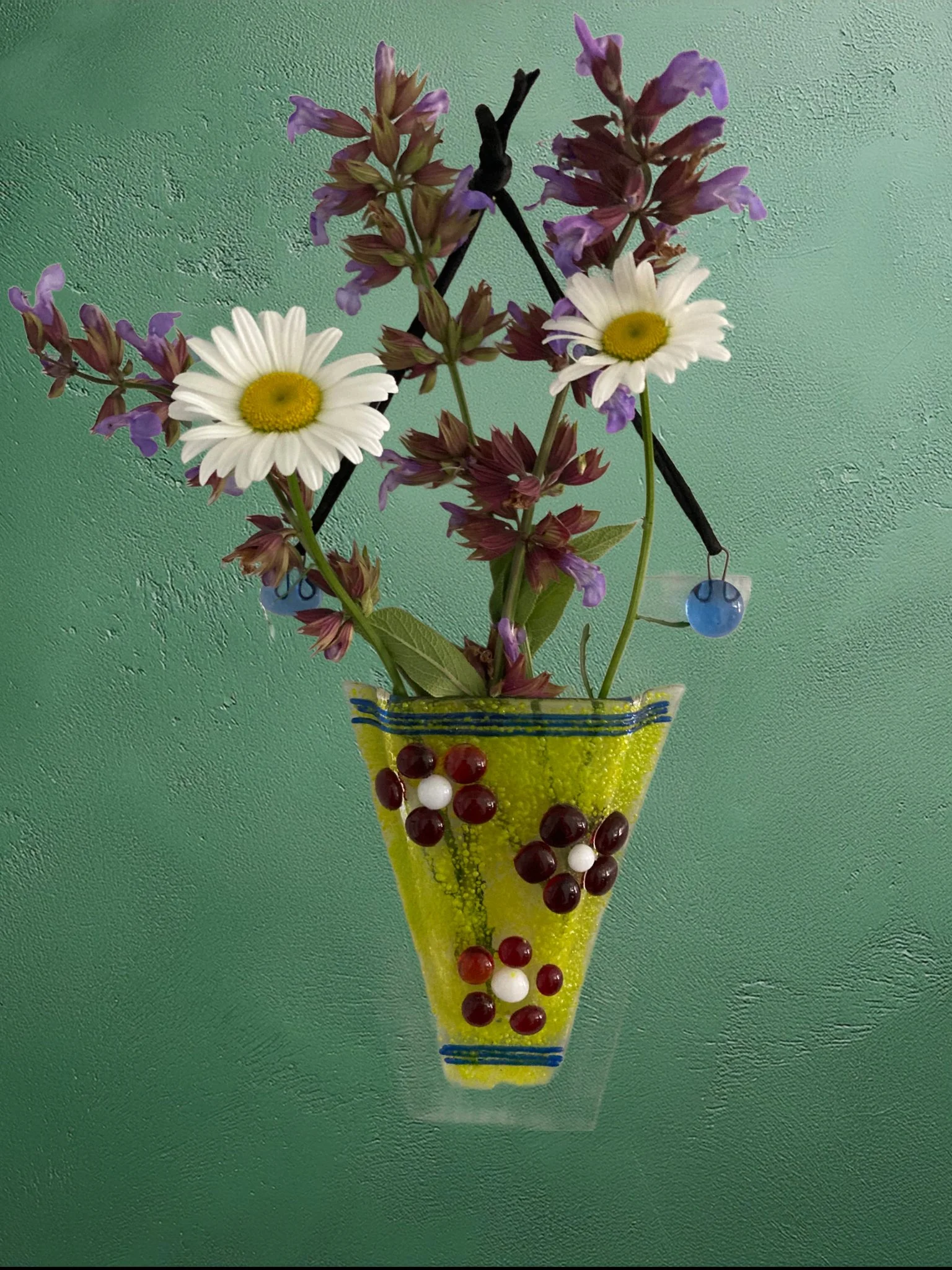 small suncatcher vase yellow glass