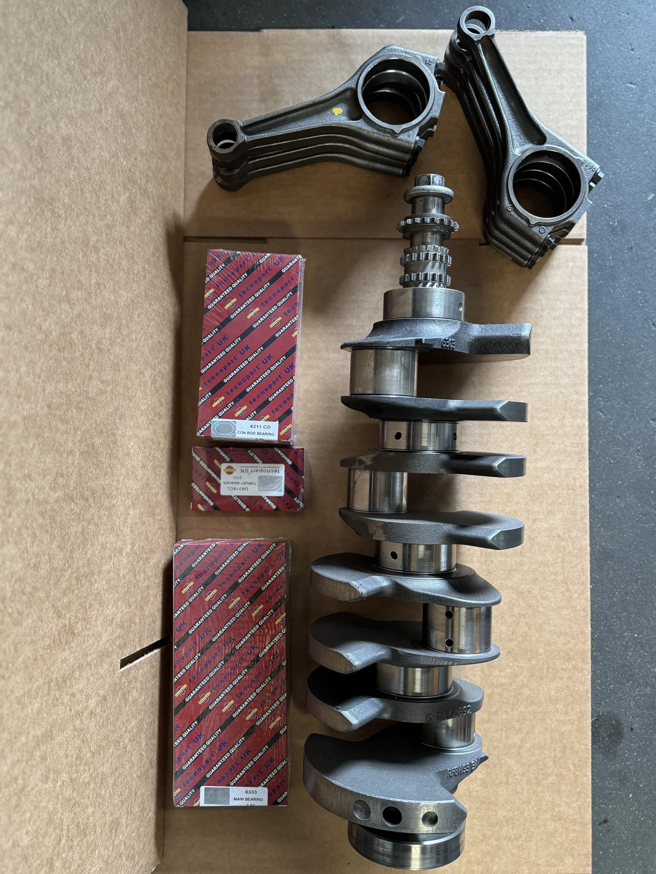 Land Rover  5.0 Crankshaft w/ Main & Rod Bearings and Connecting Rods