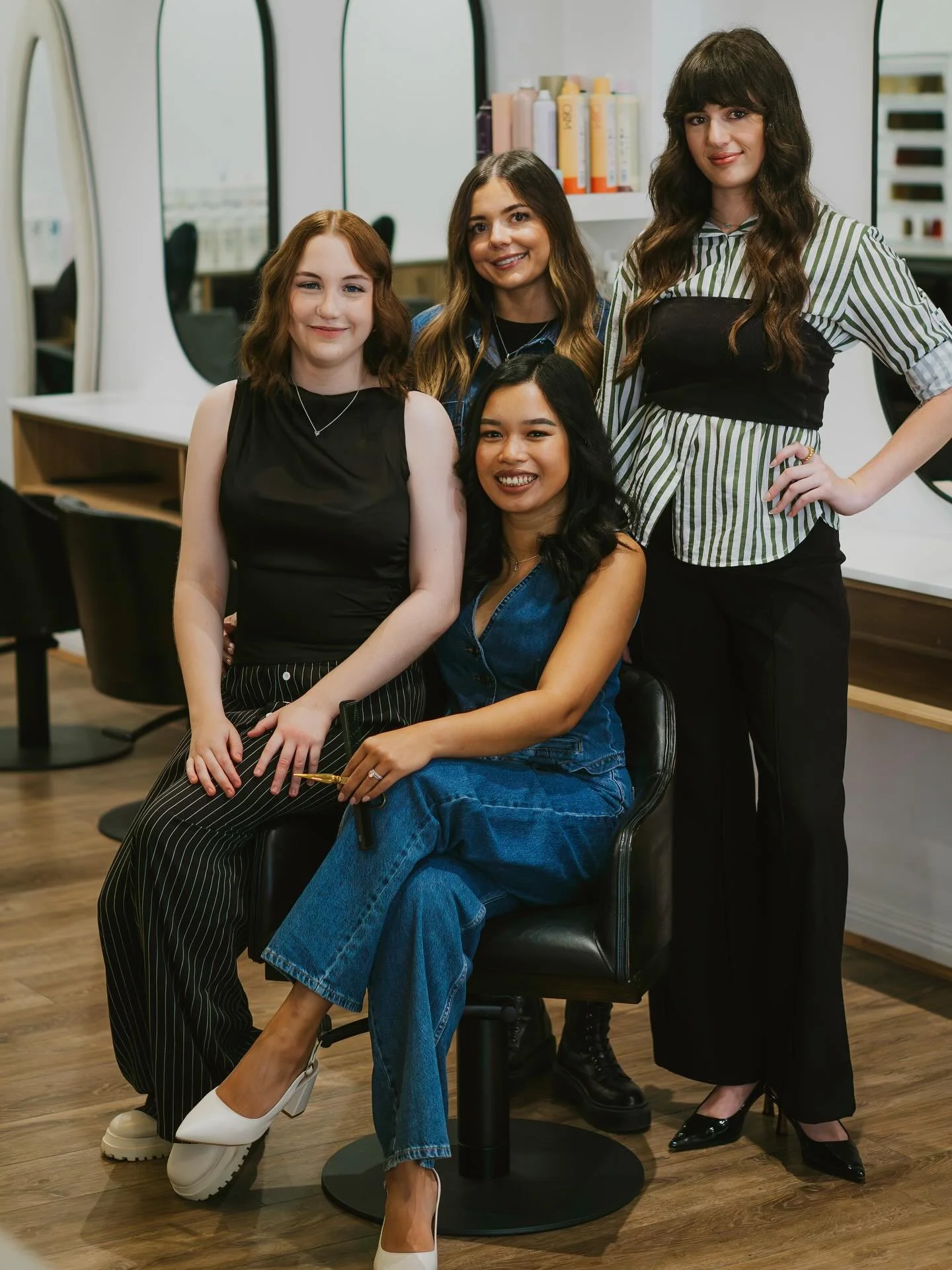 November is booking up fast&hellip; and December isn&rsquo;t far behind 🫣 

You may have seen Brooke in salon this month 👀 but she&rsquo;s going back to her baby bubble 👶🏼 

She&rsquo;s on Mum Duty and we&rsquo;re on Hair Duty - This dream team&r