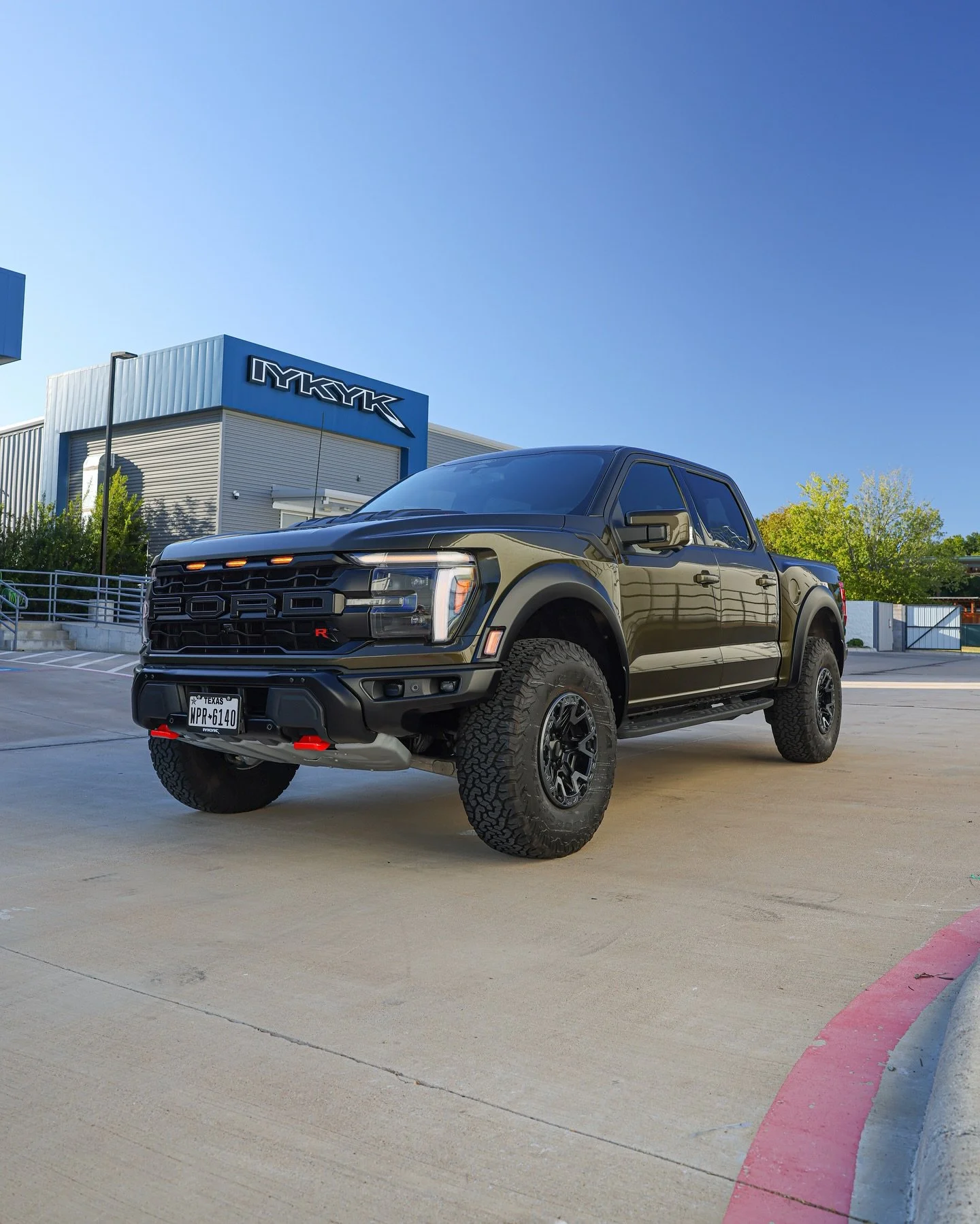 Full Truck PPF completed on this gorgeous Shelter Green Ford Raptor R! 🔥😍 Ready and protected for it&rsquo;s off-road journey, it doesn&rsquo;t get better than this! 

#ppf #trucklife #raptor #raptorr #fordraptor #fordraptorr #fordraptors #fordrapt