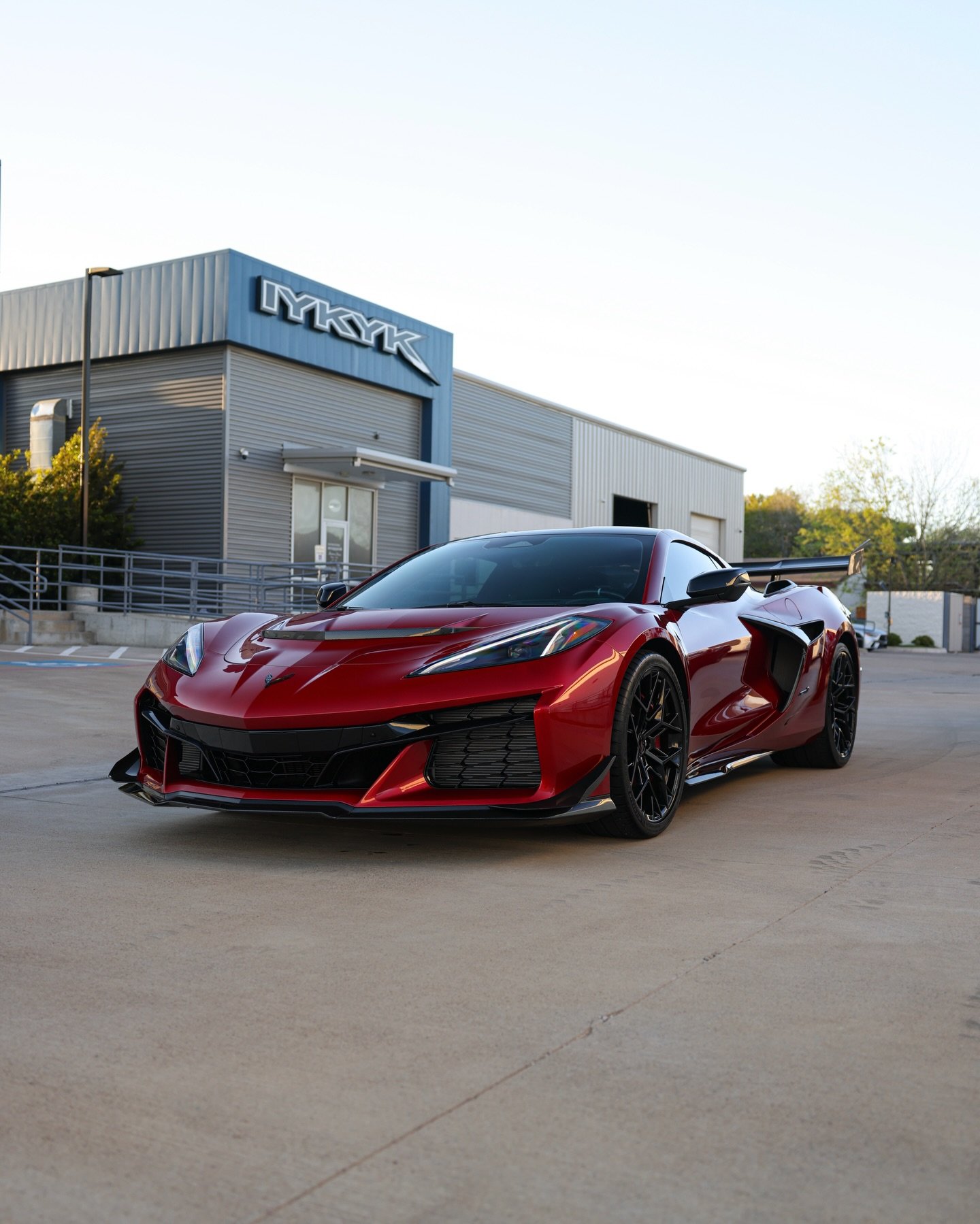Another ZR1 project in the books! 🔥 Customer sent his ZR1 straight from the dealer to us for the full package! Full car PPF, Window tint, and Ceramic Coating

#zr1 #c8zr1 #corvette #vettelovers #iykykgarage