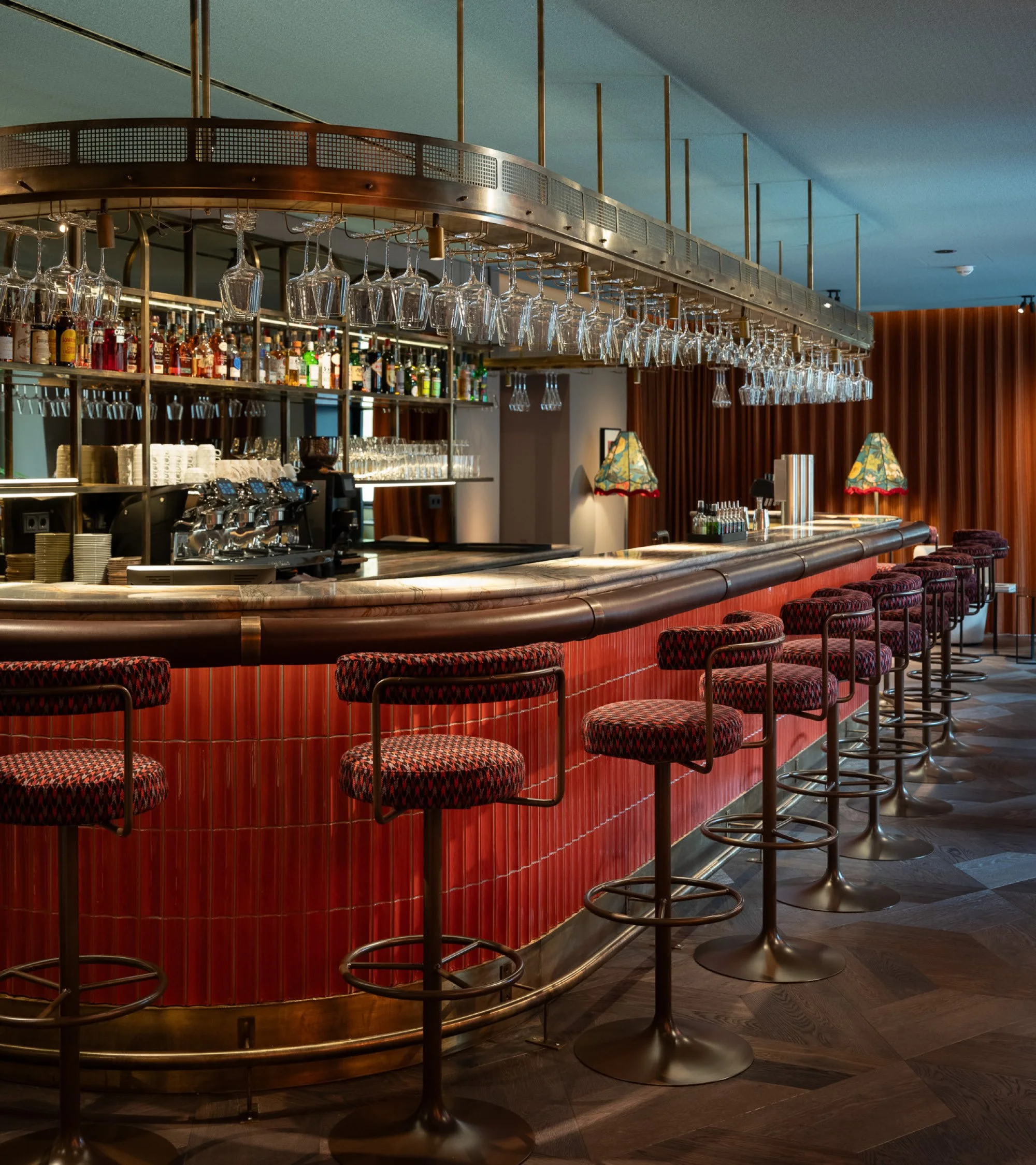 Die Bar des Belétage, inszeniert vom Studio für Branding Doppelpaula.