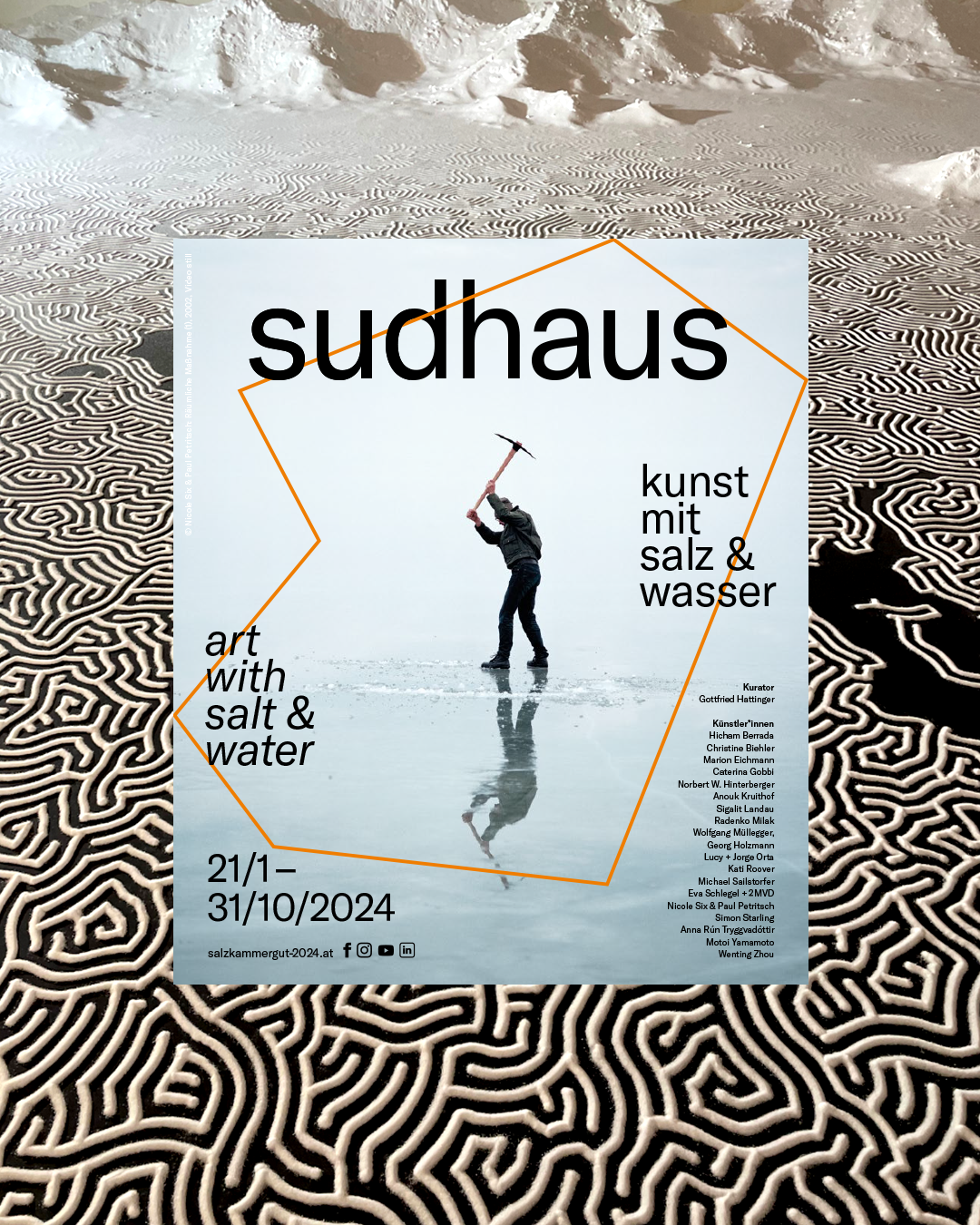 Das Sudhausposter vor einem gemusterten Hintergrund, designt vom Studio für Branding Doppelpaula.