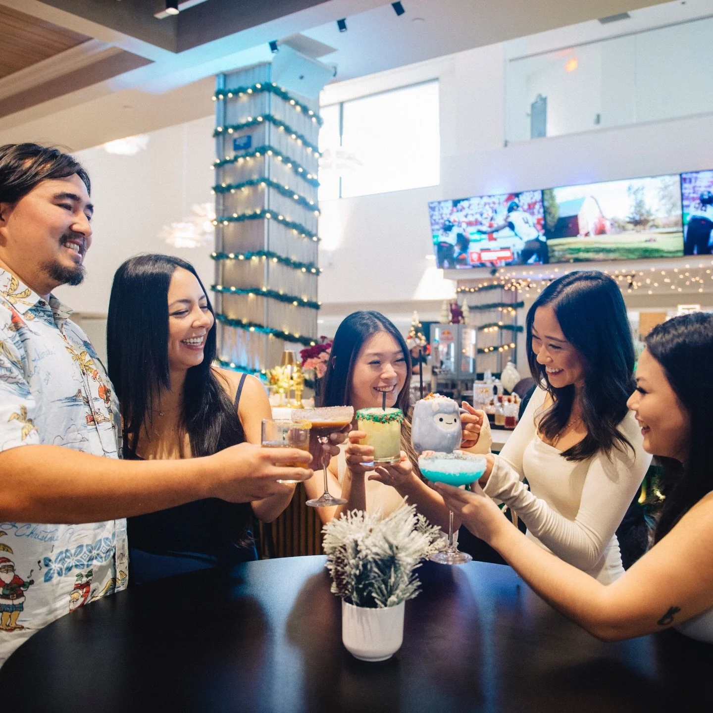 Happy Holidays!! Come in and enjoy our special drinks from now til the rest of the year.

12-6pm extended happy hour for December 🎄
New cocktails will drop every week 🍸