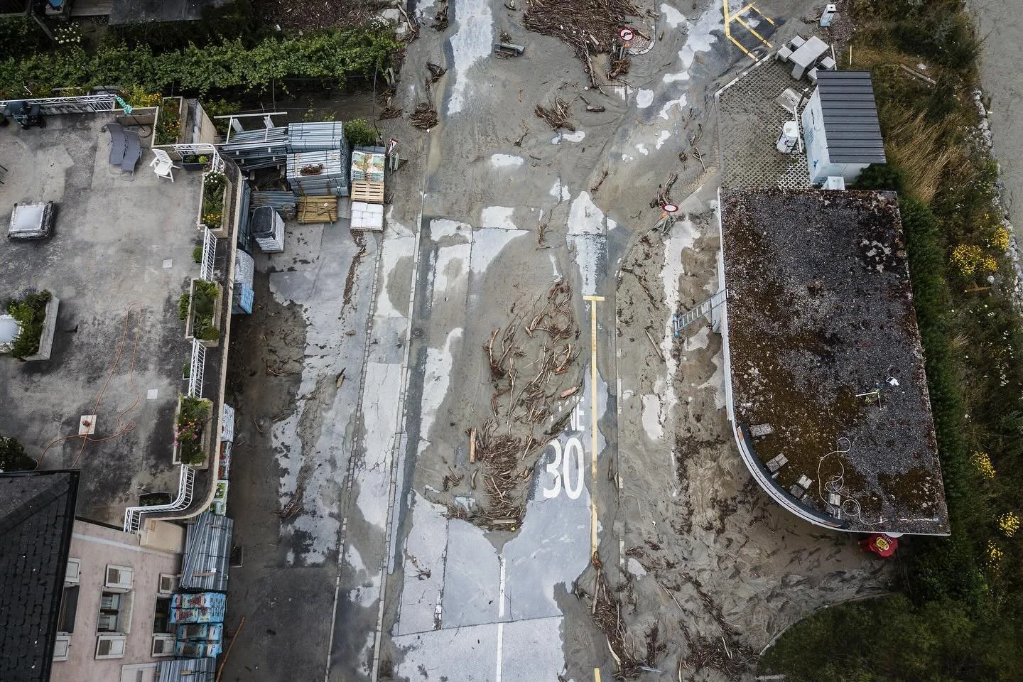 D&rsquo;o&ugrave; les crues d&eacute;mesur&eacute;es dans la r&eacute;gion de Sierre (VS) r&eacute;alis&eacute; pour @lenouvellistevs 

#actialit&eacute; #press #photography #rhone #valais #pressphotography