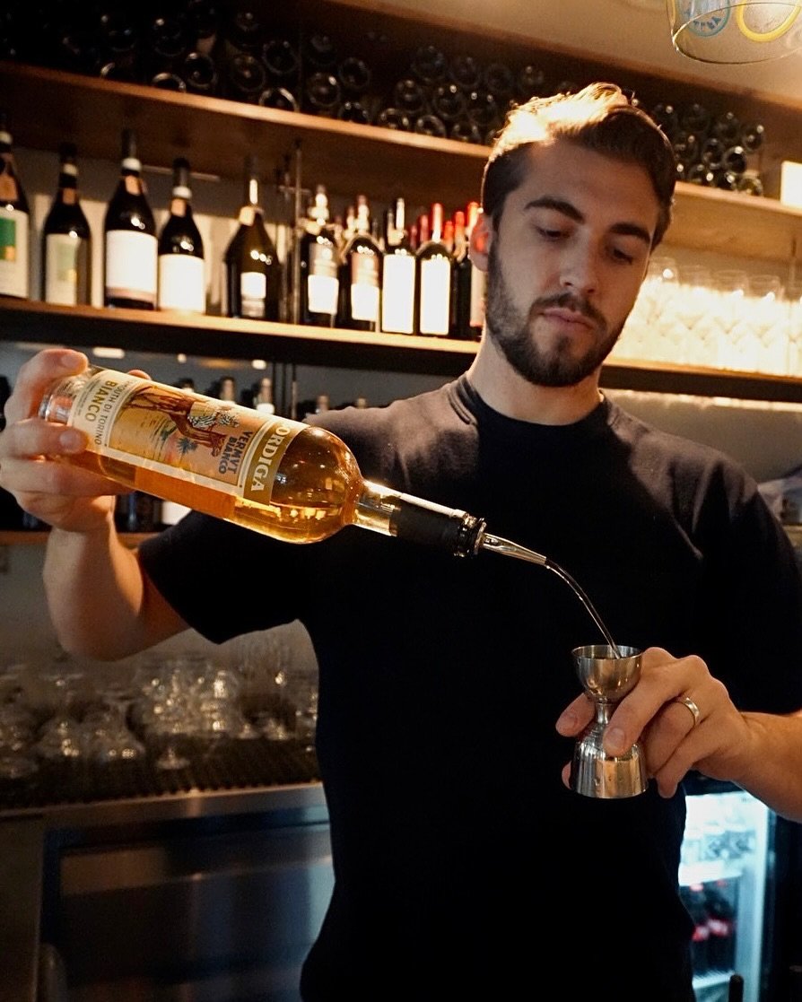Torsdag &auml;r h&auml;r och helgen &auml;r inom r&auml;ckh&aring;ll! Vi v&auml;lkomnar er till restaurangen ikv&auml;ll f&ouml;r att kicka ig&aring;ng helgk&auml;nslan. Njut av v&aring;ra fantastiska drinkar, &auml;r du ute efter n&aring;gon extra s