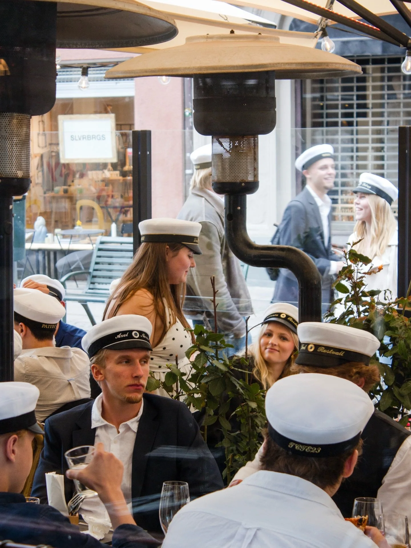 Sommarfirande p&aring; g&aring;ng?☀️🎓 
L&aring;t Enoclub ta hand om maten med genuina italienska smaker till student, examen och sommarens alla speciella tillf&auml;llen 🇮🇹

Perfekt f&ouml;r b&aring;de stora och sm&aring; s&auml;llskap, s&aring; a