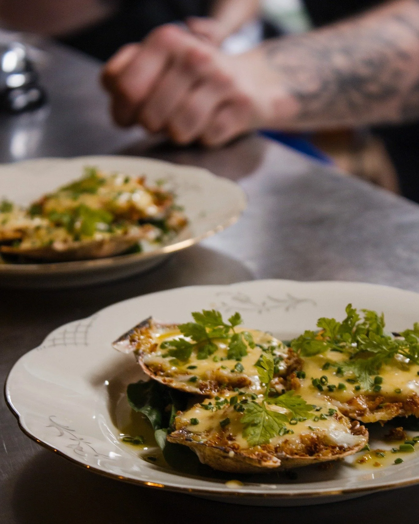 Pecorino e Cozze 🦪✨

Delikata musslor, kr&auml;mig pecorino och italiensk passion p&aring; en tallrik.

En smakupplevelse som tar dig n&auml;rmare Medelhavet mitt i Malm&ouml; 🇮🇹

 #ItalienskMat #malmosweden #bokabord #malm&ouml;city #vinbar