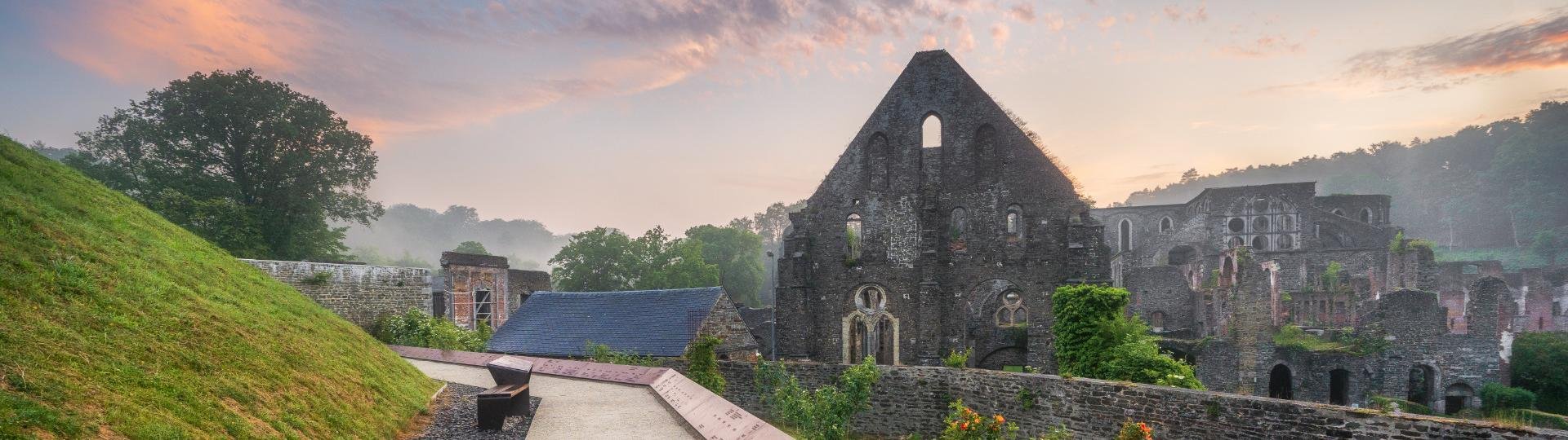 Abbaye de Villers - Aliaume Chapelle - flex.jpeg