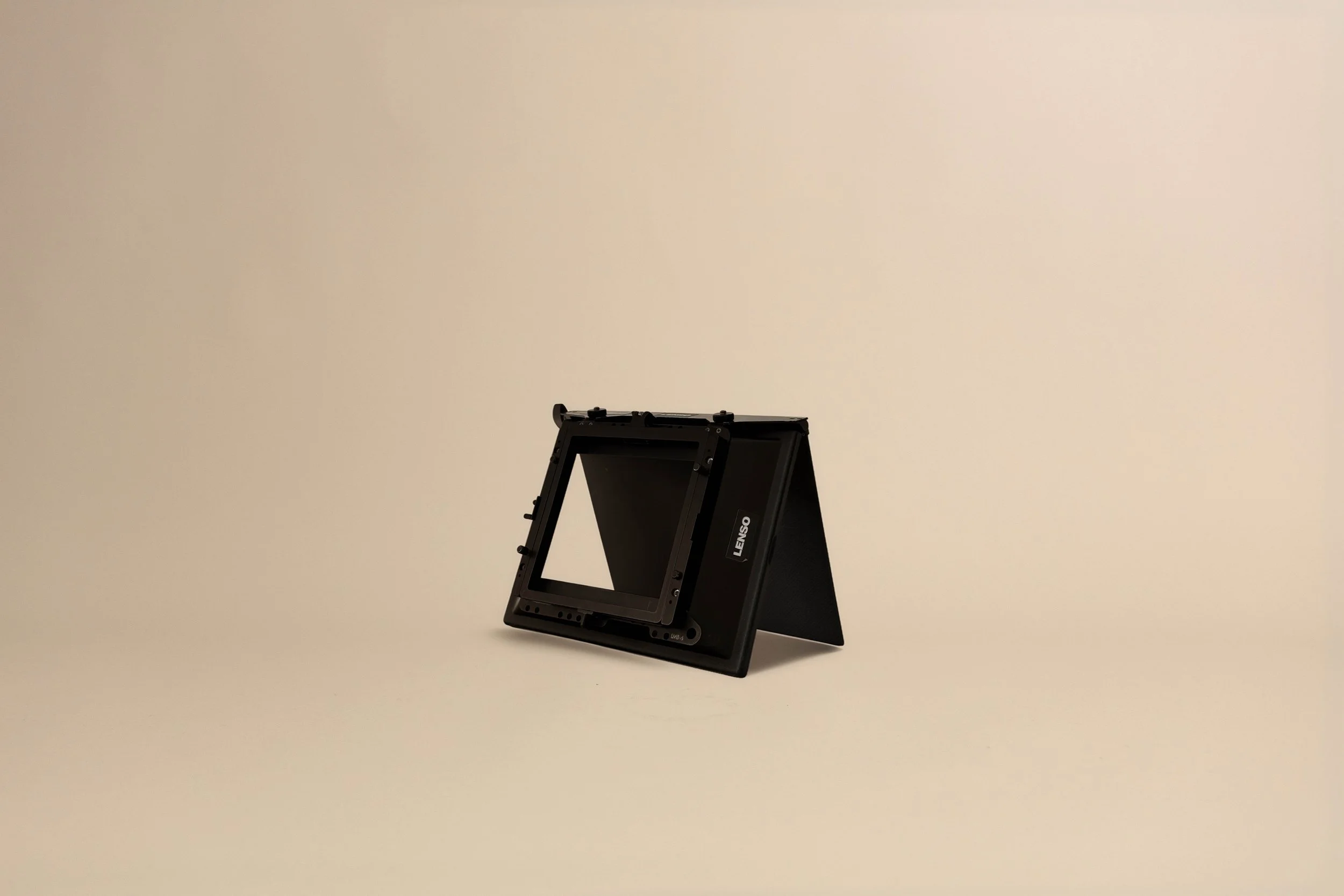 CLIP-ON LMB 6x6.jpg