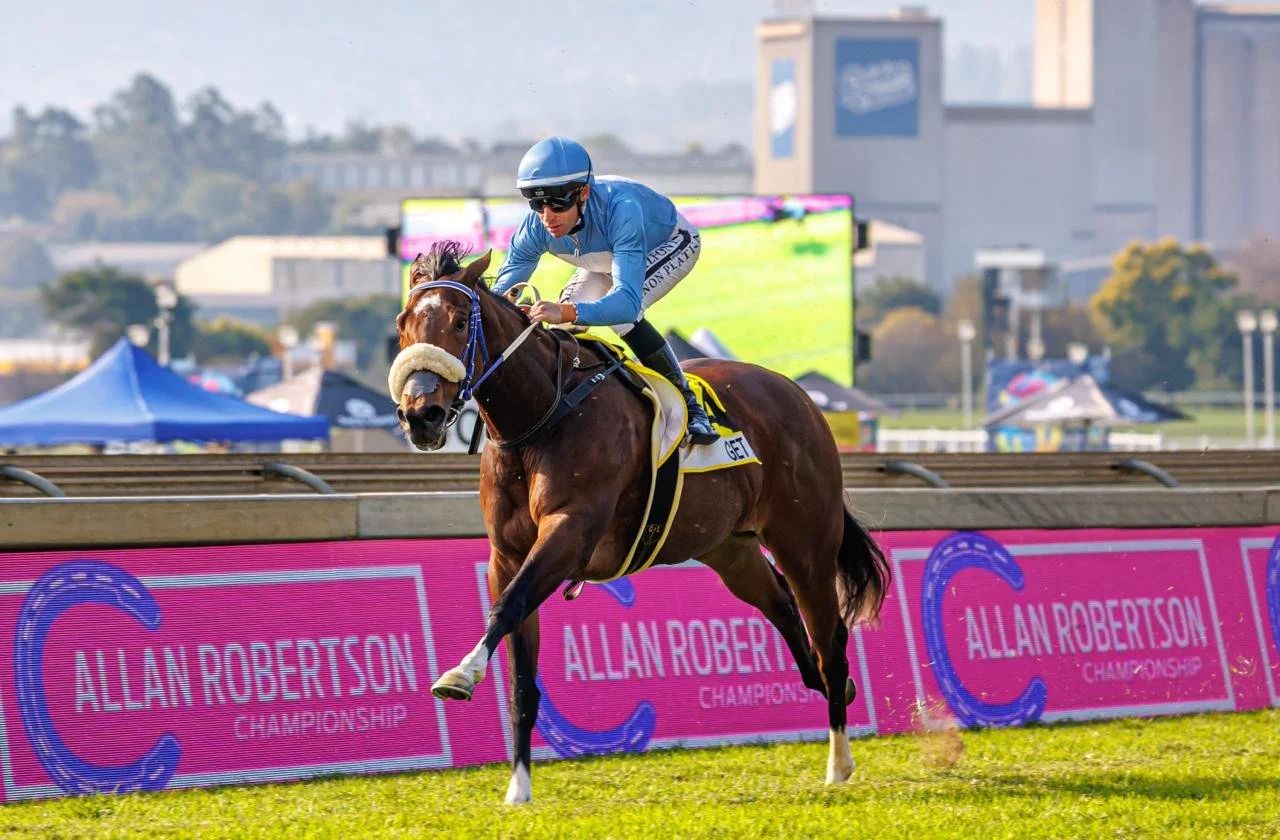 Get Up Wows In Allan Robertson Championship