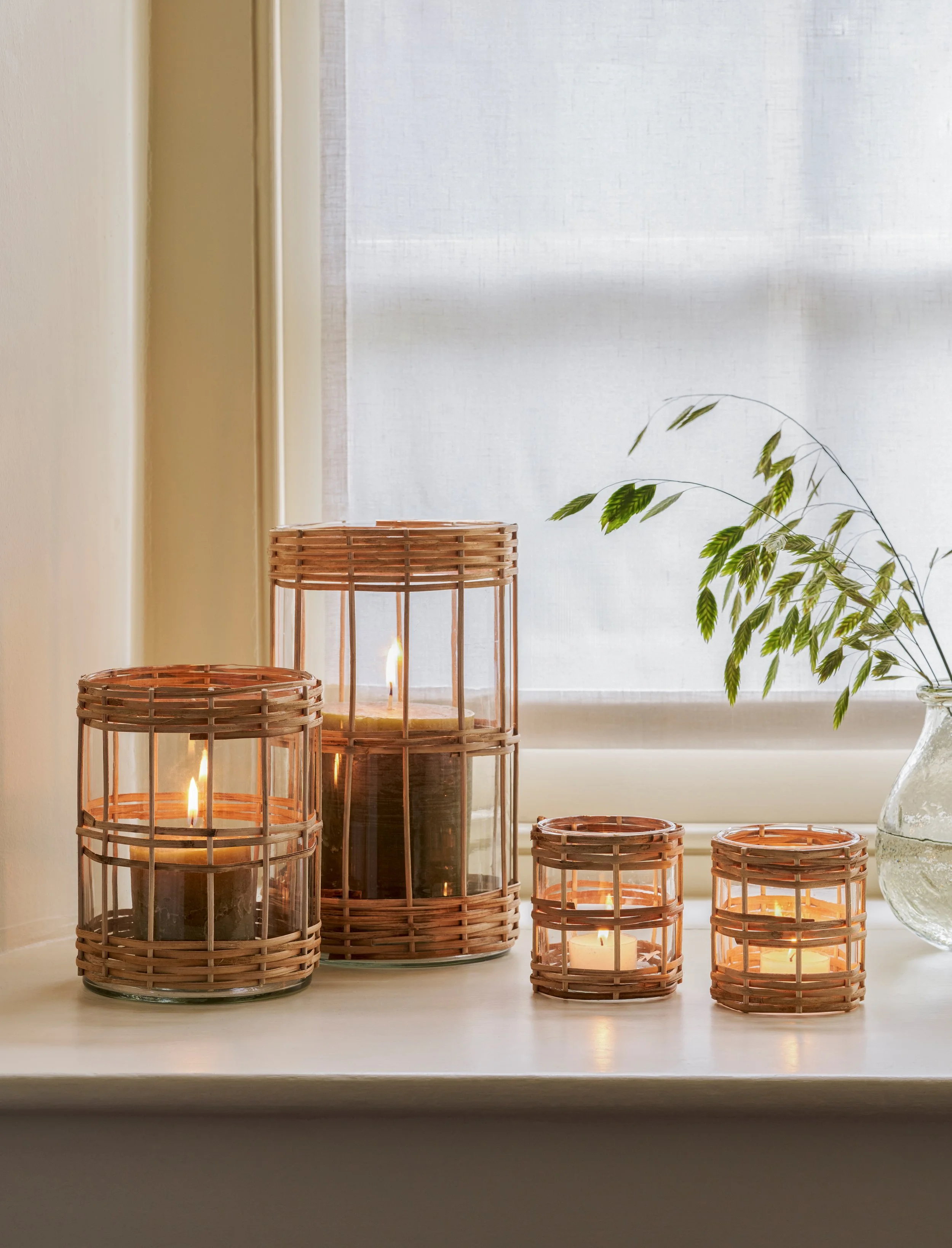 SS26_LETH01_LEHU02_LEHU01_INDOOR_ON SM.jpg