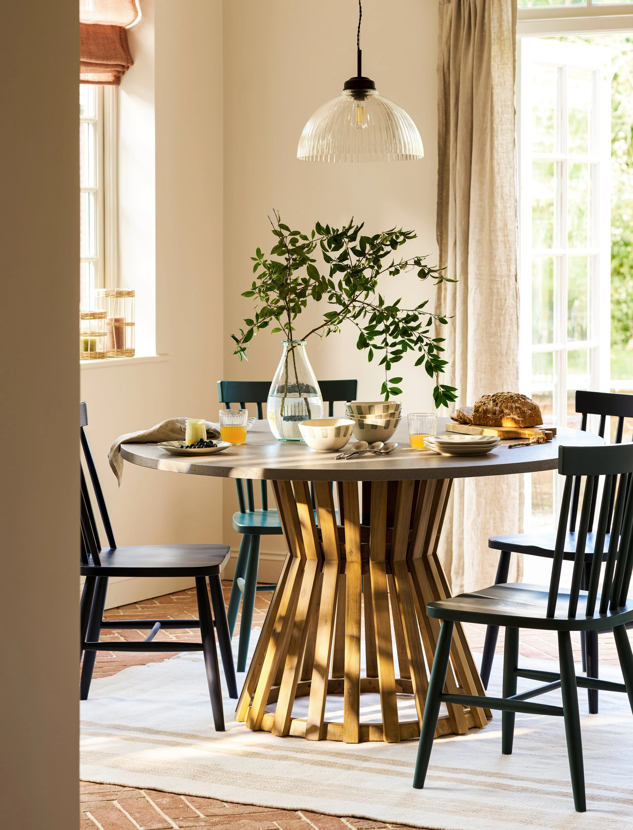 SS26_EFWF01_SCFG01_SBCC01_INDOOR SM.jpg