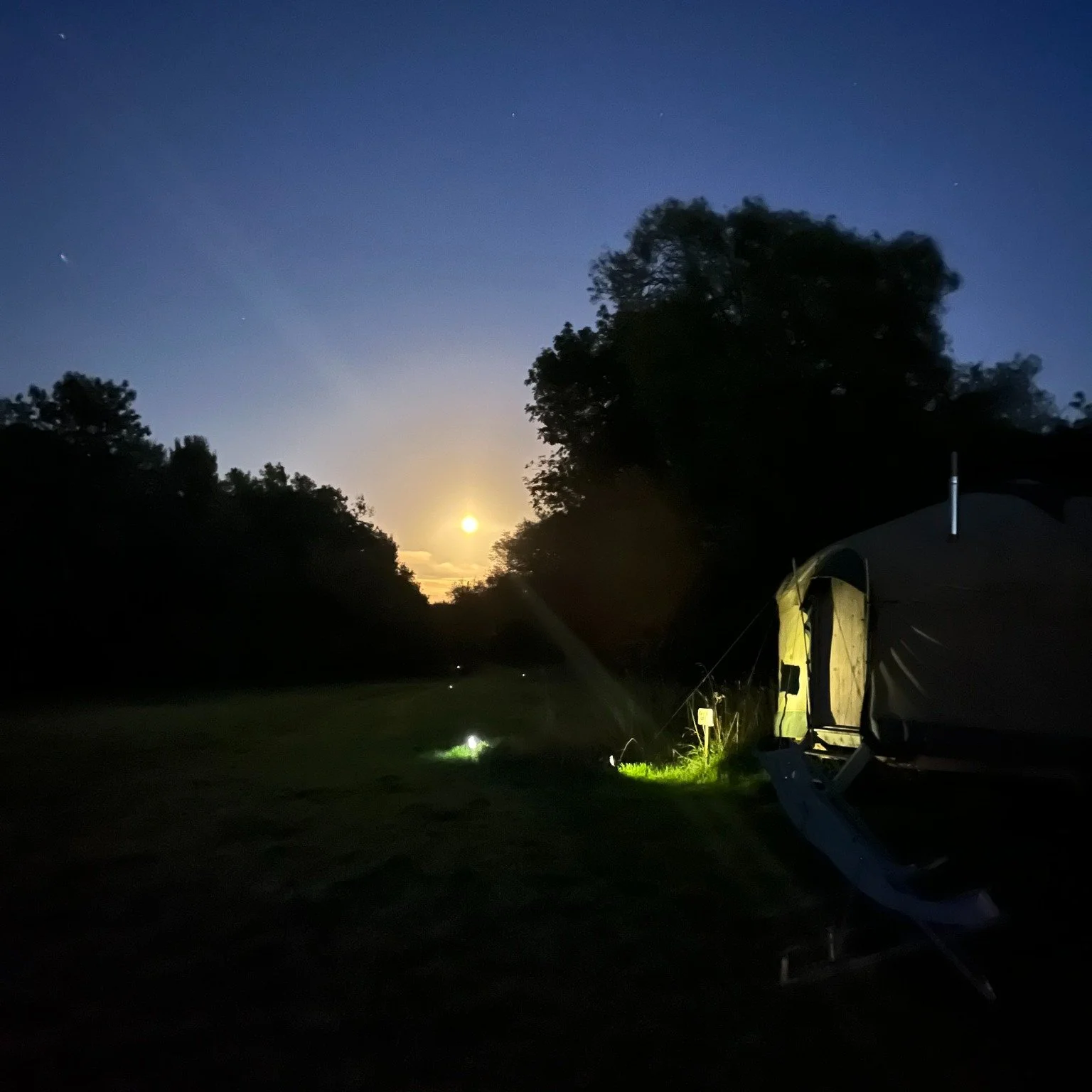 48-Hour Burnout Retreat: An Autumnal Reset

When life feels too much, it&rsquo;s time to slow down.
Join us for a weekend cocooned in nature &mdash; where fires crackle, birds greet the dawn, and the only thing on your to-do list is to rest and recha