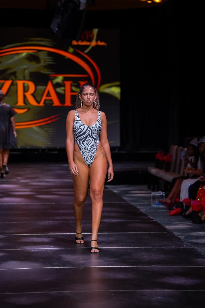 CIFWK Runway Show_12-04-25_TattiannaT-35.jpg