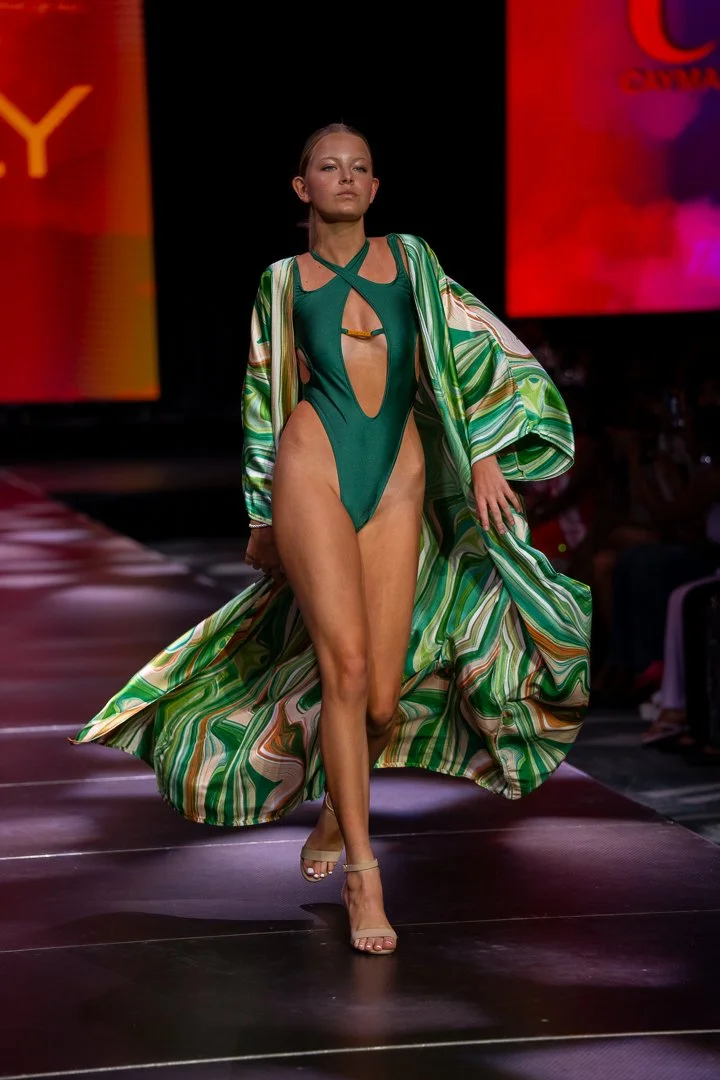 CIFWK Runway Show_12-04-25_TattiannaT-94.jpg