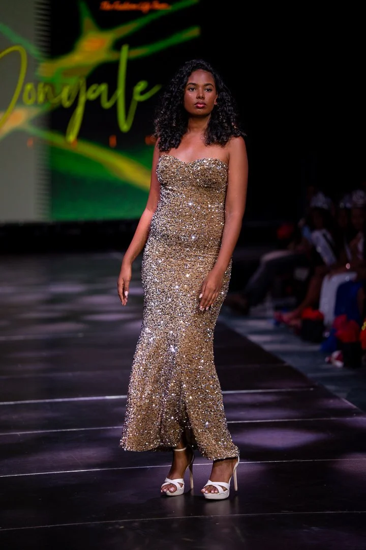 CIFWK Runway Show_12-04-25_TattiannaT-201.jpg