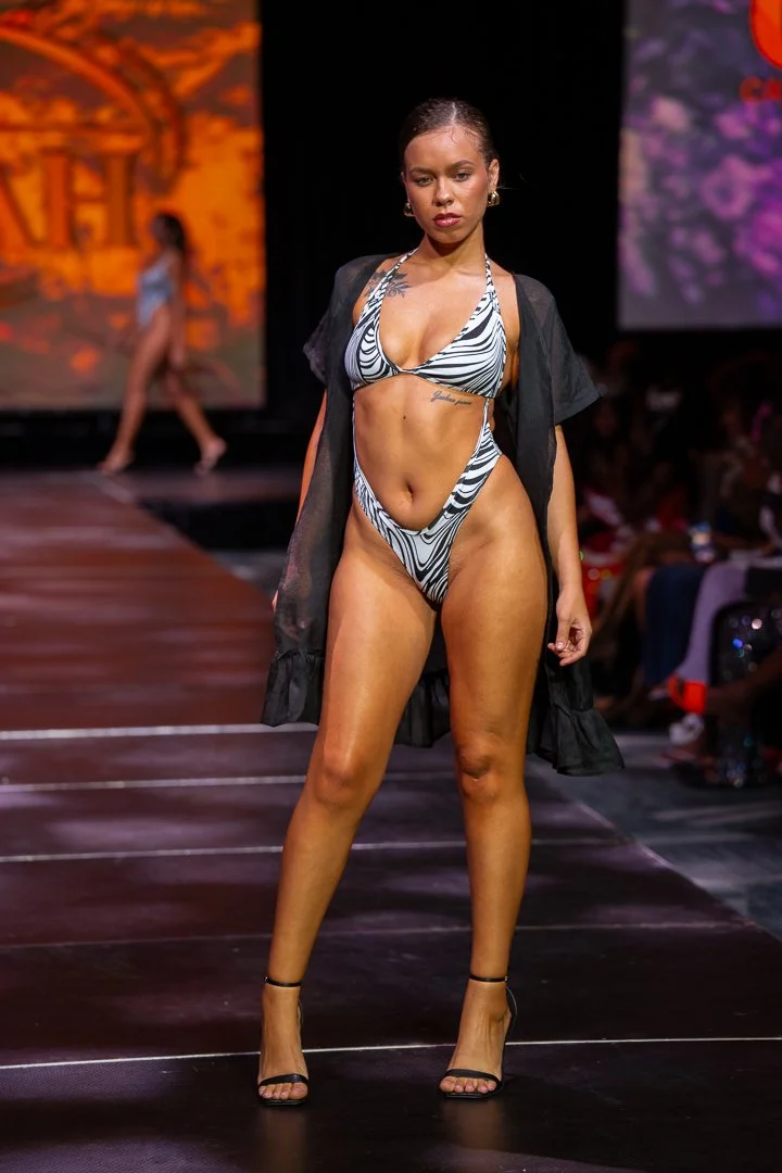 CIFWK Runway Show_12-04-25_TattiannaT-33.jpg