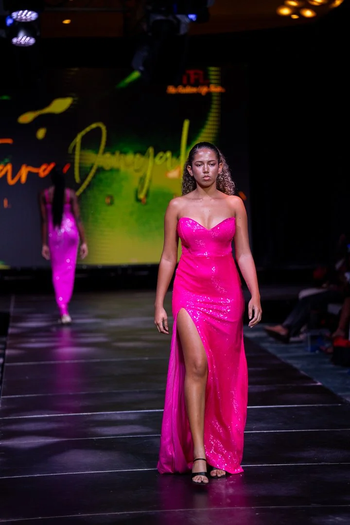 CIFWK Runway Show_12-04-25_TattiannaT-211.jpg