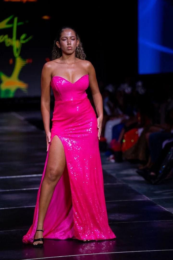 CIFWK Runway Show_12-04-25_TattiannaT-213.jpg