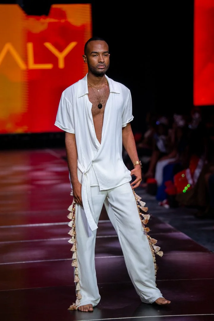 CIFWK Runway Show_12-04-25_TattiannaT-141.jpg