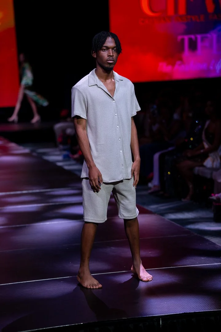 CIFWK Runway Show_12-04-25_TattiannaT-90.jpg