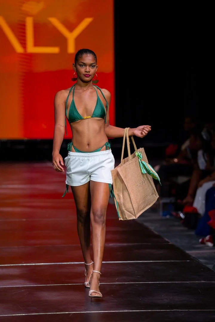 CIFWK Runway Show_12-04-25_TattiannaT-121.jpg