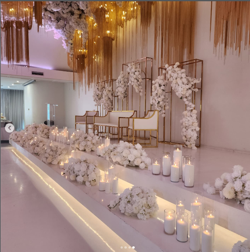 Golden backdrop 2 .png