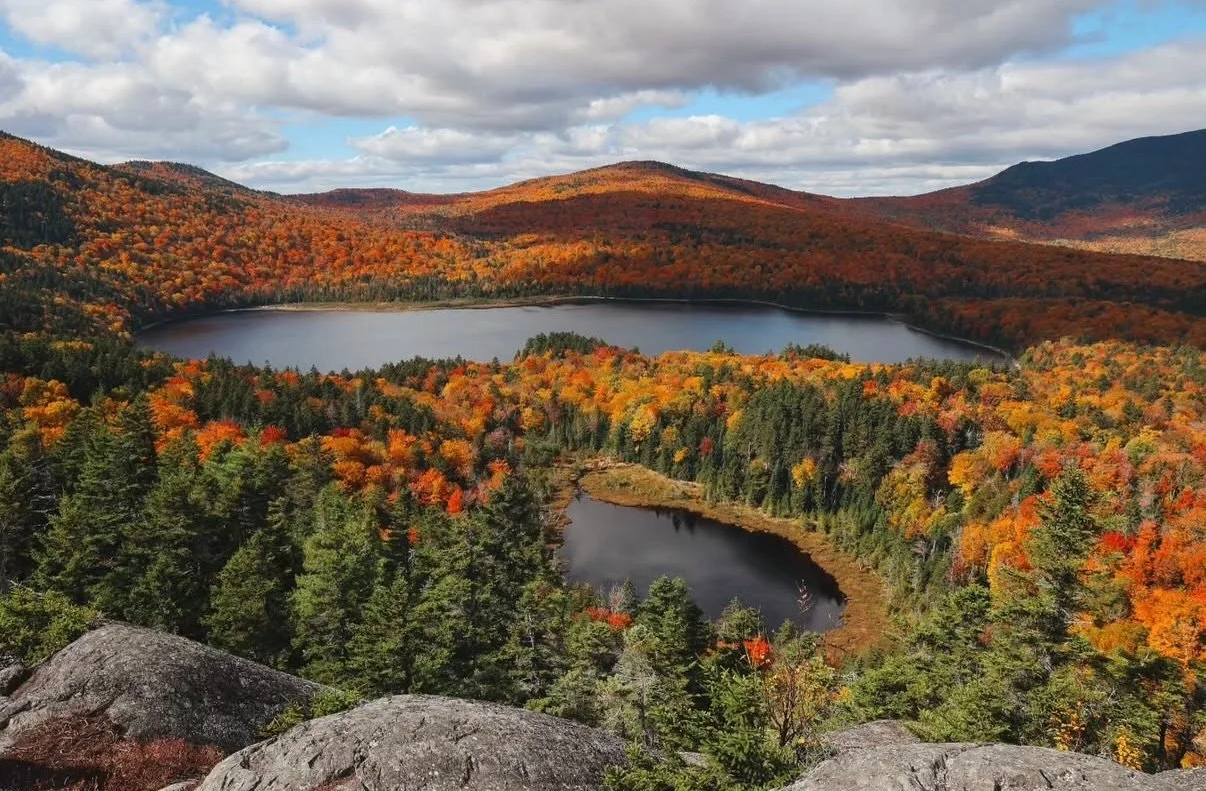📍Little Moose Mountain 

@lindsayinmaine 

@mainehikes 
@mainehikes 
@mainehikes 

#fall #autumn #newenglandfall #mainehikes #mainefall