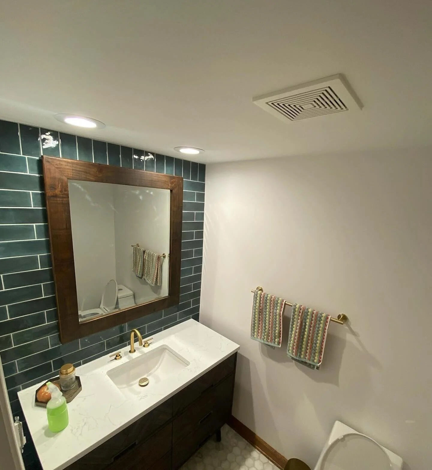 #bathroommakeover #tile #chicago