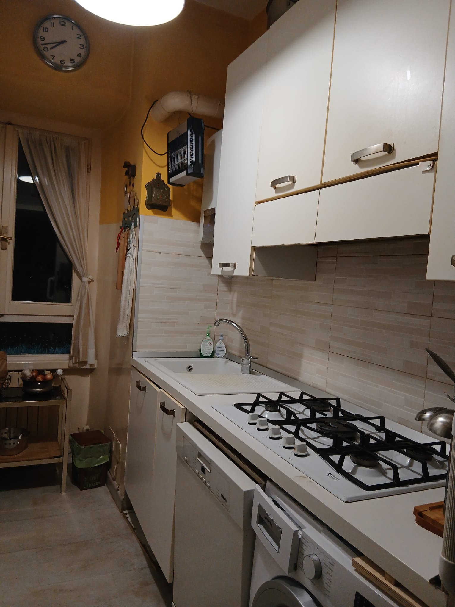 kitchen 1.jpg