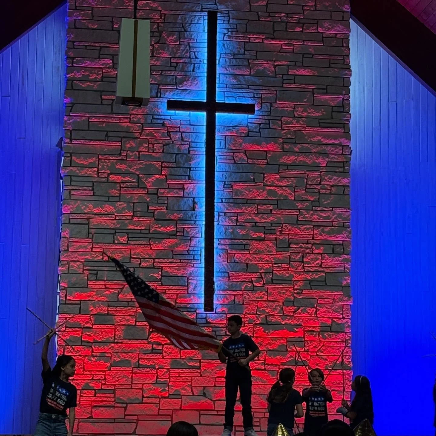 🇺🇸 Veterans Day Chapel at our Kendall Campus, 1st - 5th Grade 🇺🇸

This morning, our 1st - 5th grade students came together for our Annual Elementary Veterans Day Chapel. This event is a time to honor and recognize the brave men and women who have