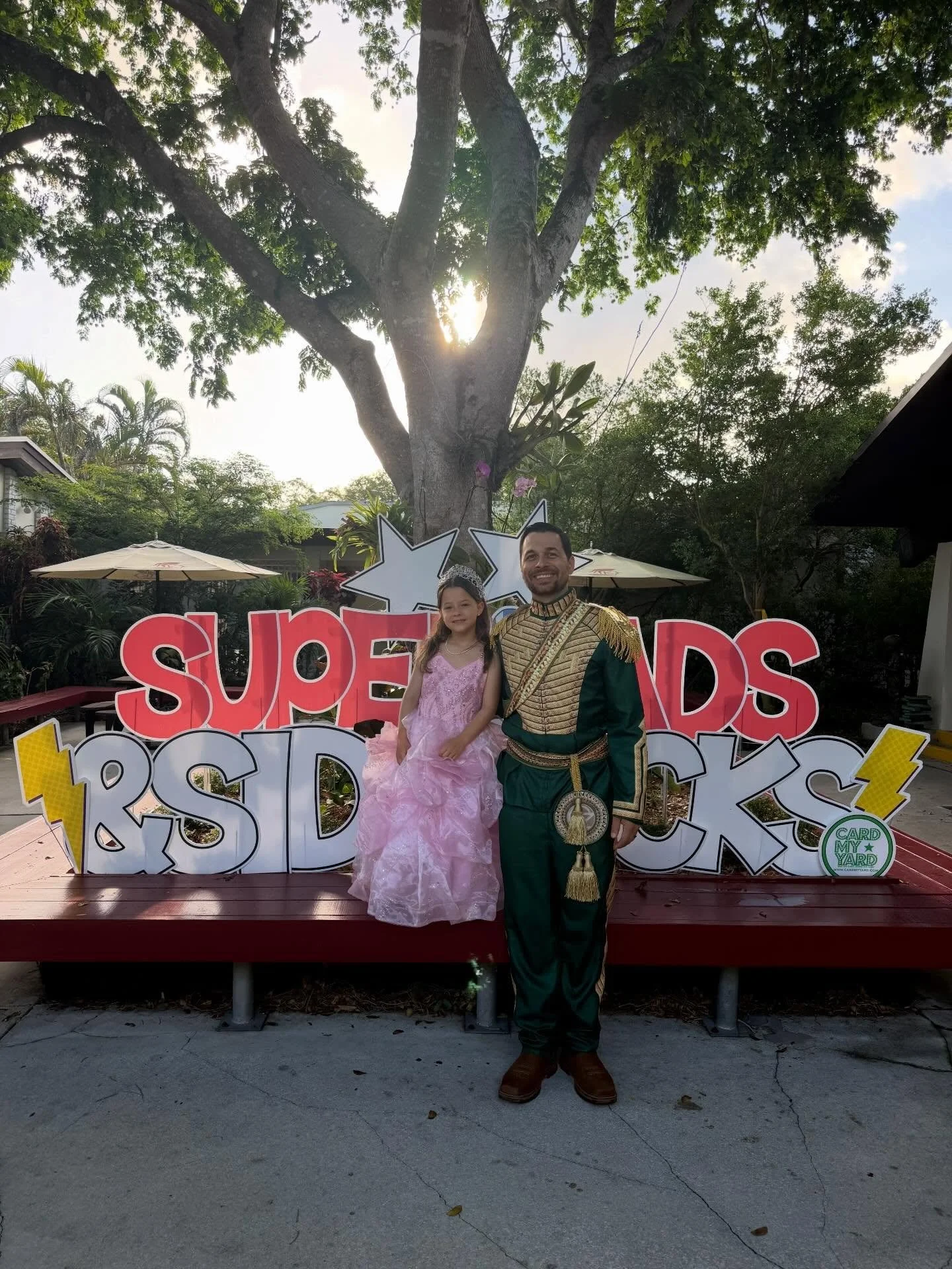 🦸🏾&zwj;♂️ PRIMARY &amp; LOWER SCHOOL:  PreK4 &amp; Kindergarten SUPER DADS &amp; SIDEKICKS 🦸🏼&zwj;♂️

What better way to celebrate our PreK4 &amp; Kinder dads than with their SIDEKICKS!!! 

Thank you for all that you do SUPER DADS! ❤️ Love your S