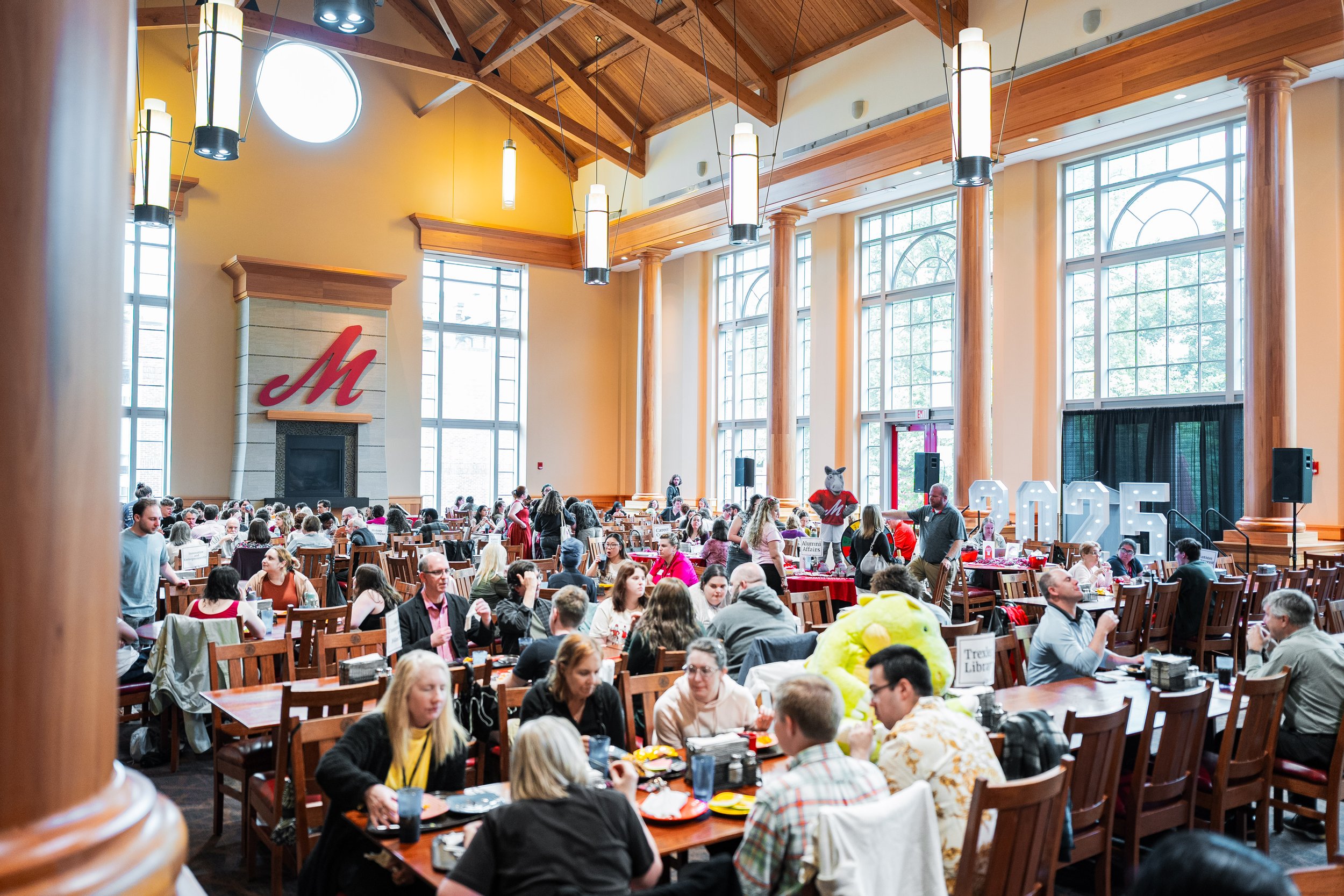 Spring 2025 Dining Hall Campus Celebration BBQ Joe Romano-55.jpg