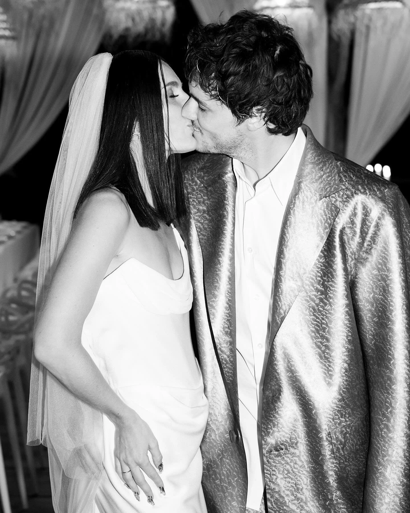 Love at first sight
Anna &amp; Jules



Photographe : Patricia Hendrychova-Estanguet @patriciahendrychovaestanguet 
WP : Marta Drougard @ciel.event.s 
Lieu : Coco Barn @cocobarnwoodlodge 
Vid&eacute;o : Michel Garc&iacute;a @avaloncreativecompan