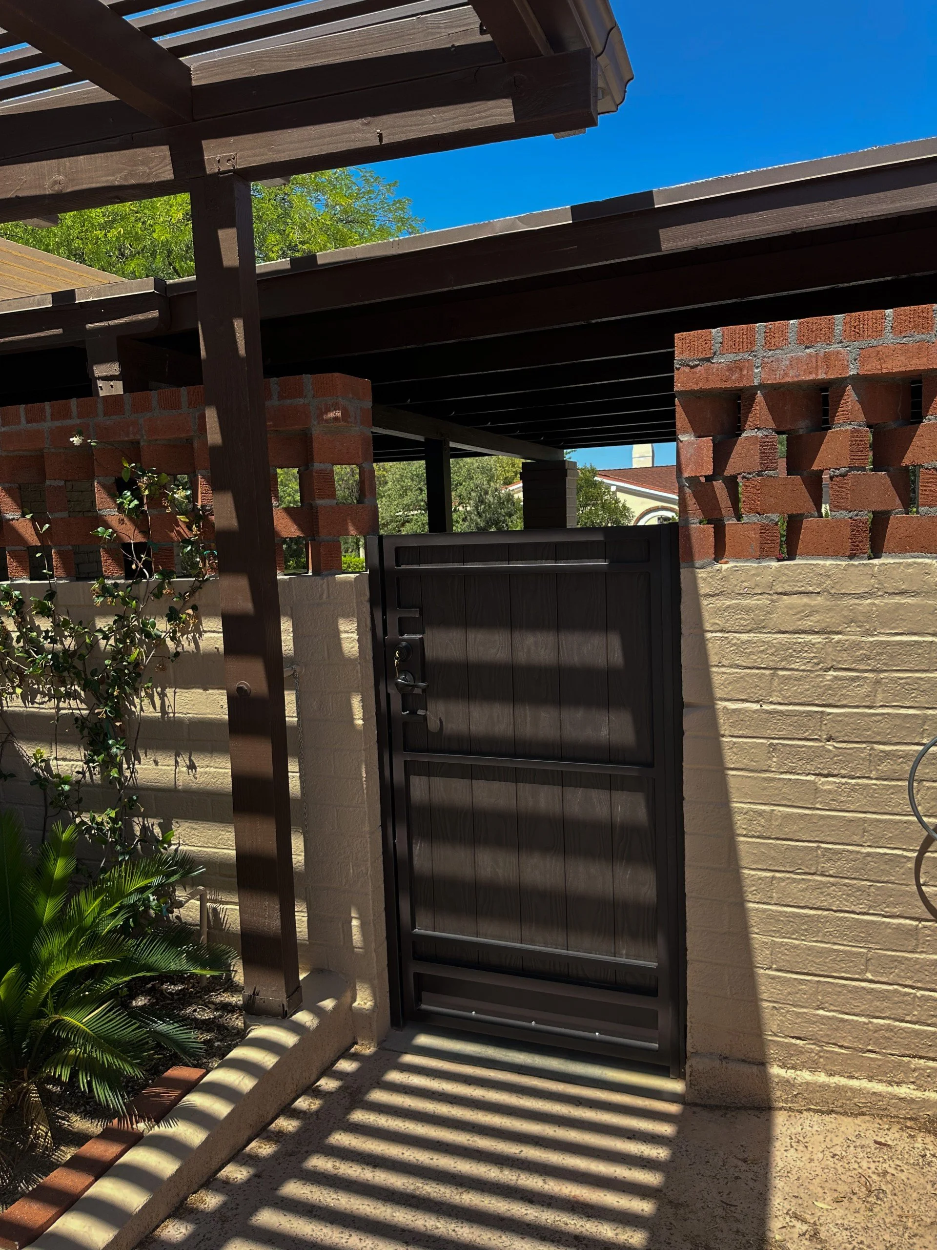 arhcie brown gate.jpg