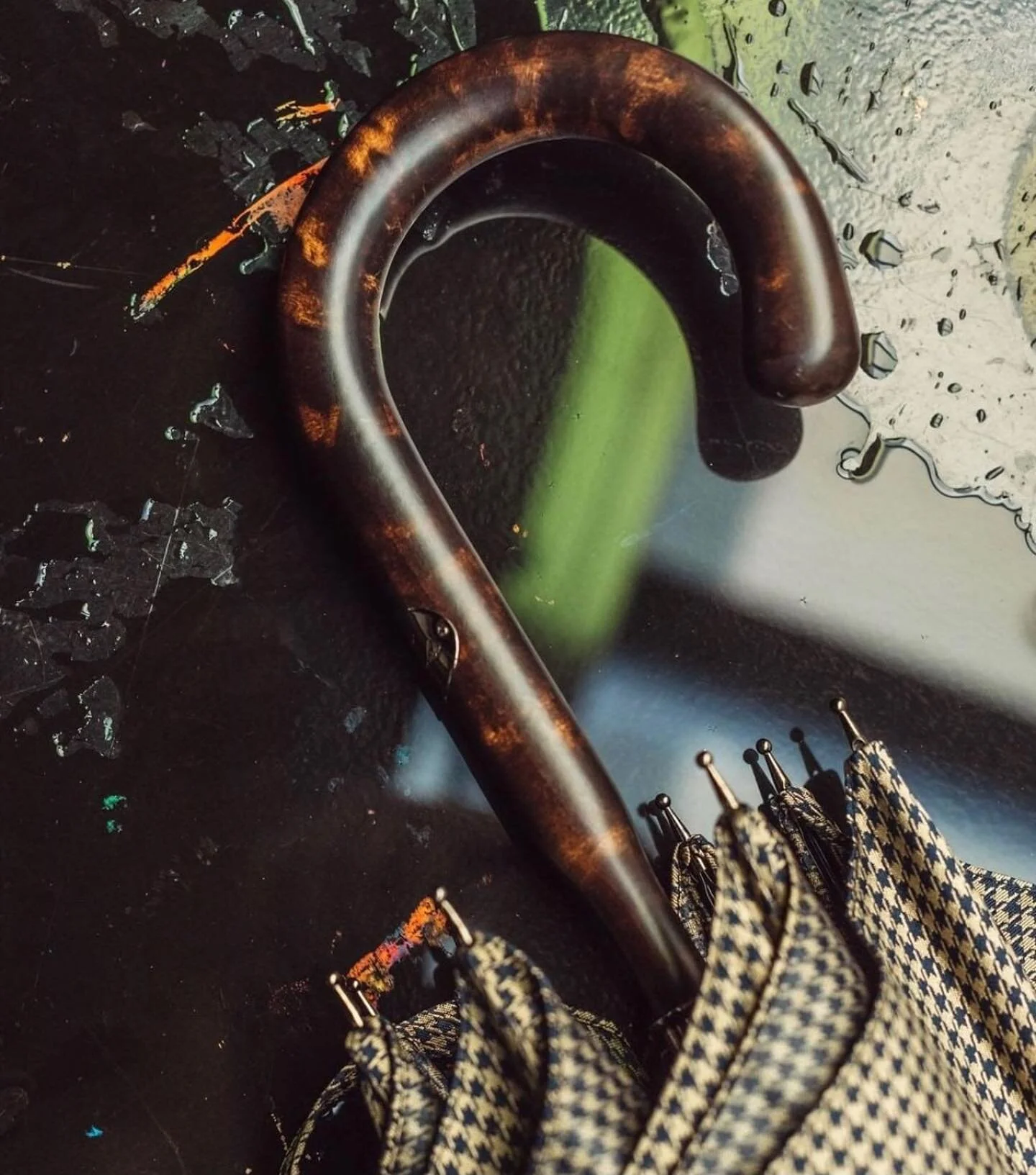 Francesco Maglia

To edit:
Not carried but Christ that&rsquo;s nice: solid stick tiger maple wood

Pictured:
Hickey Solid Stick
Maple Solid Stick

https://vimeo.com/21664227
https://youtu.be/lOPt3lf8k8k
https://youtu.be/vD5YigSXtrM

Named after its f