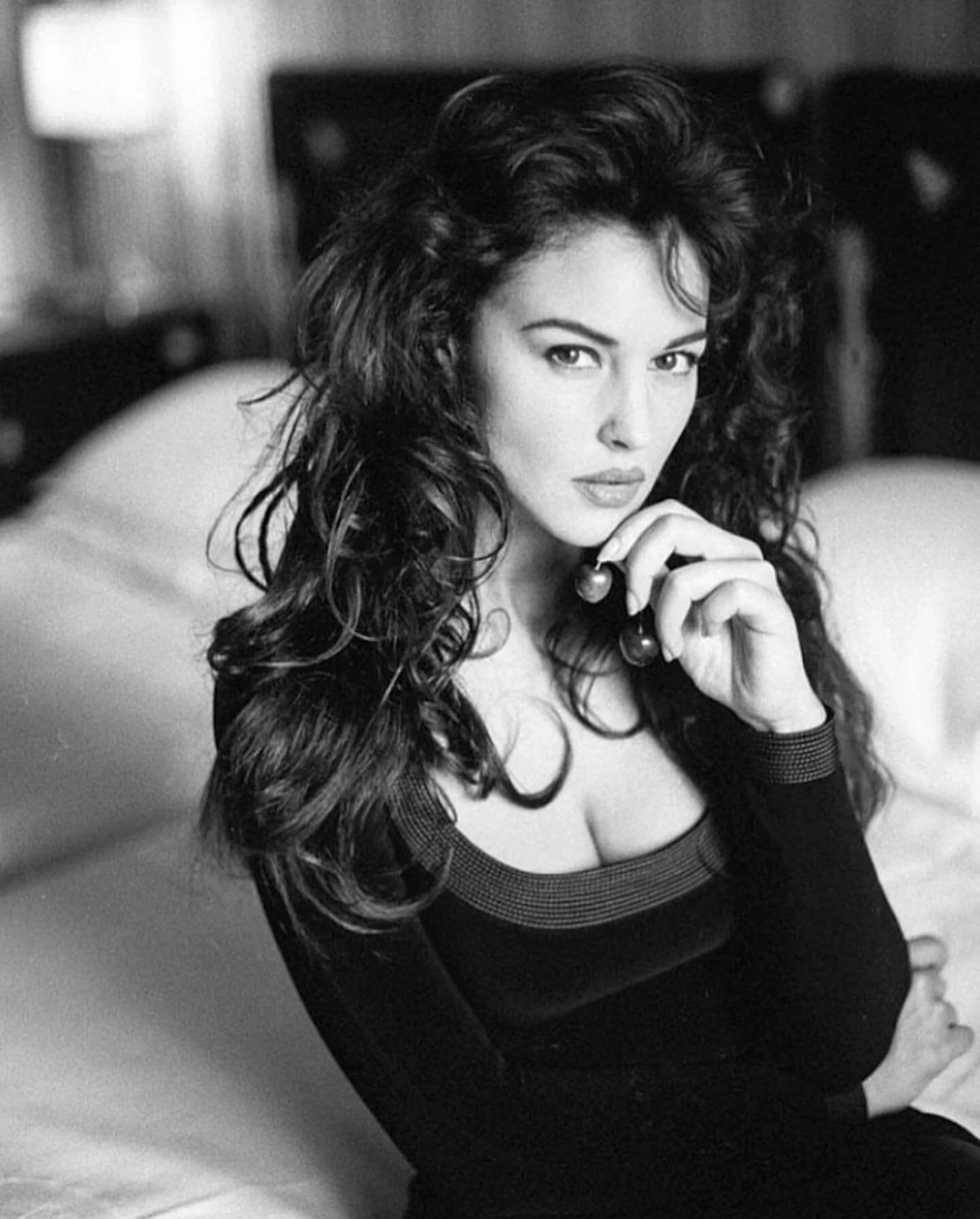 Monica Anna Maria Bellucci

Check: photo by Andrea Blanch 1996