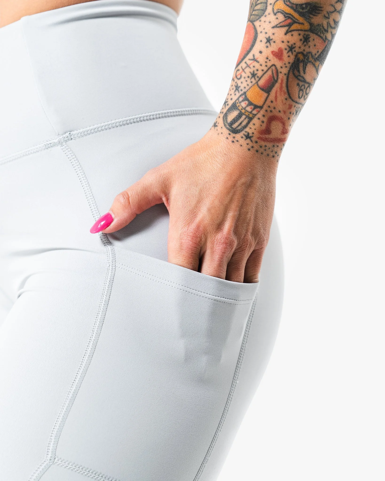 TS_WSportswear-ProLegging_Grey_Mads_04.jpg