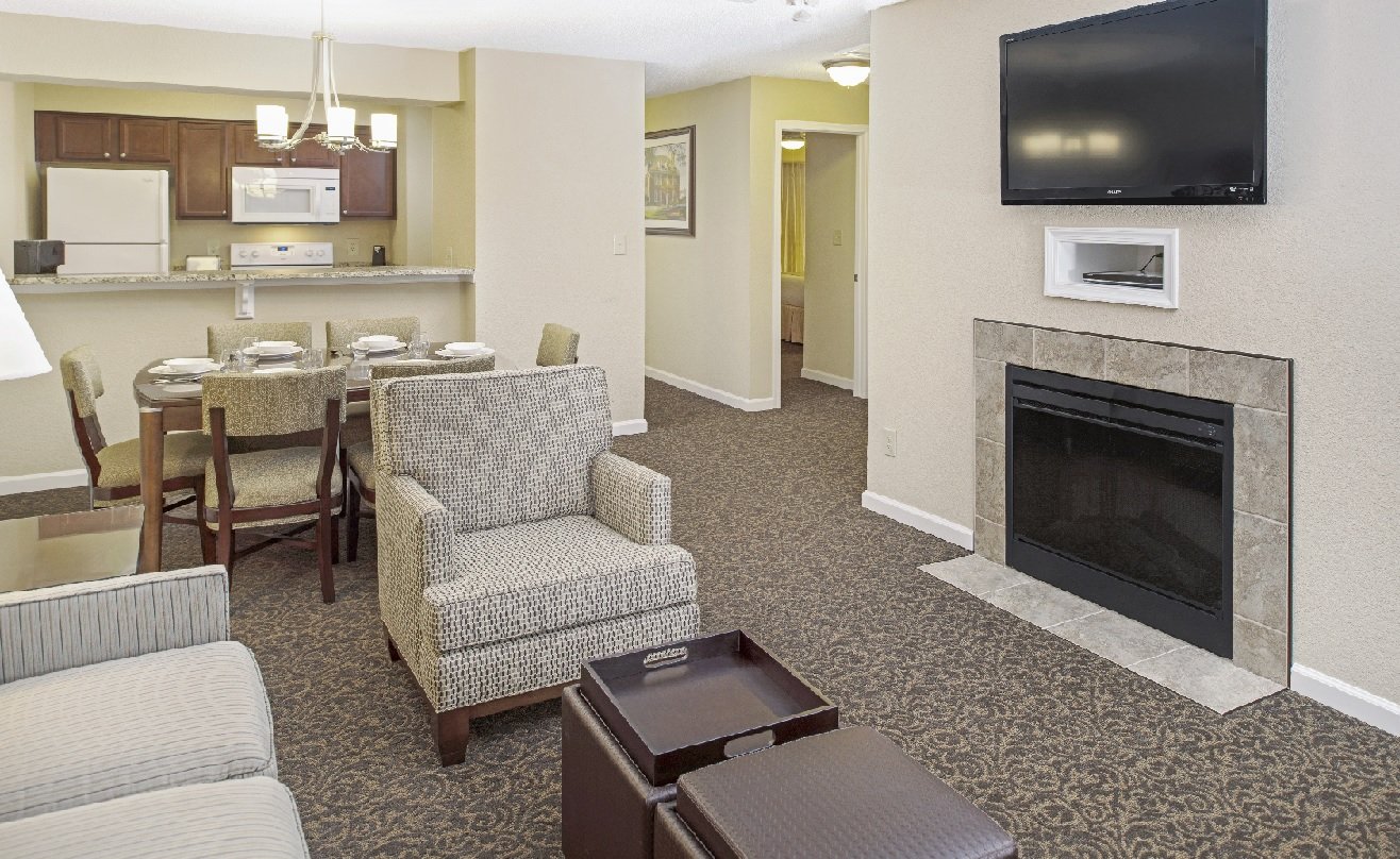 Room_2_2186ce02-068d-44fe-b179-c9aa335747bc.jpg
